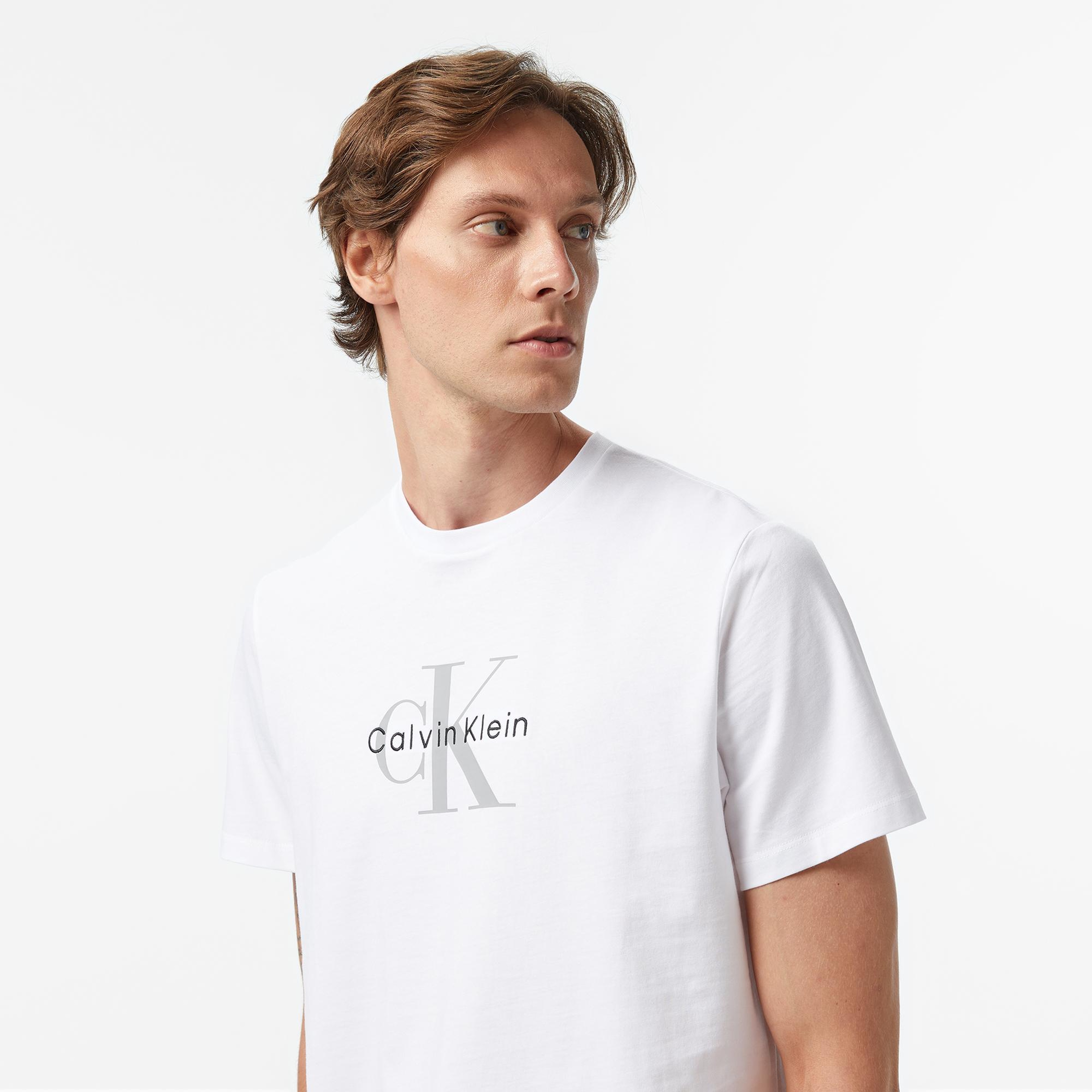 Calvin Klein Hero Monologo Erkek Beyaz T-Shirt