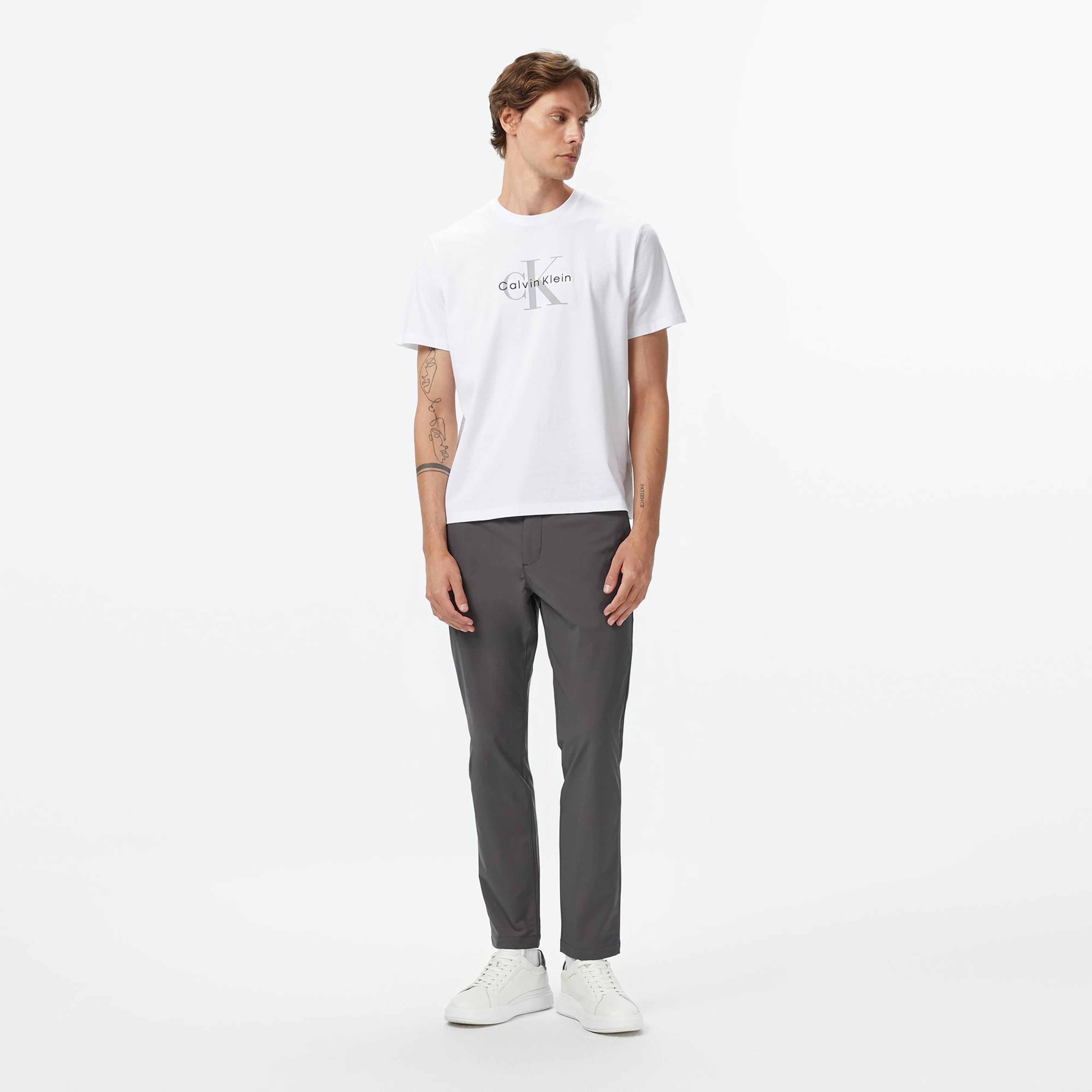 Calvin Klein Hero Monologo Erkek Beyaz T-Shirt