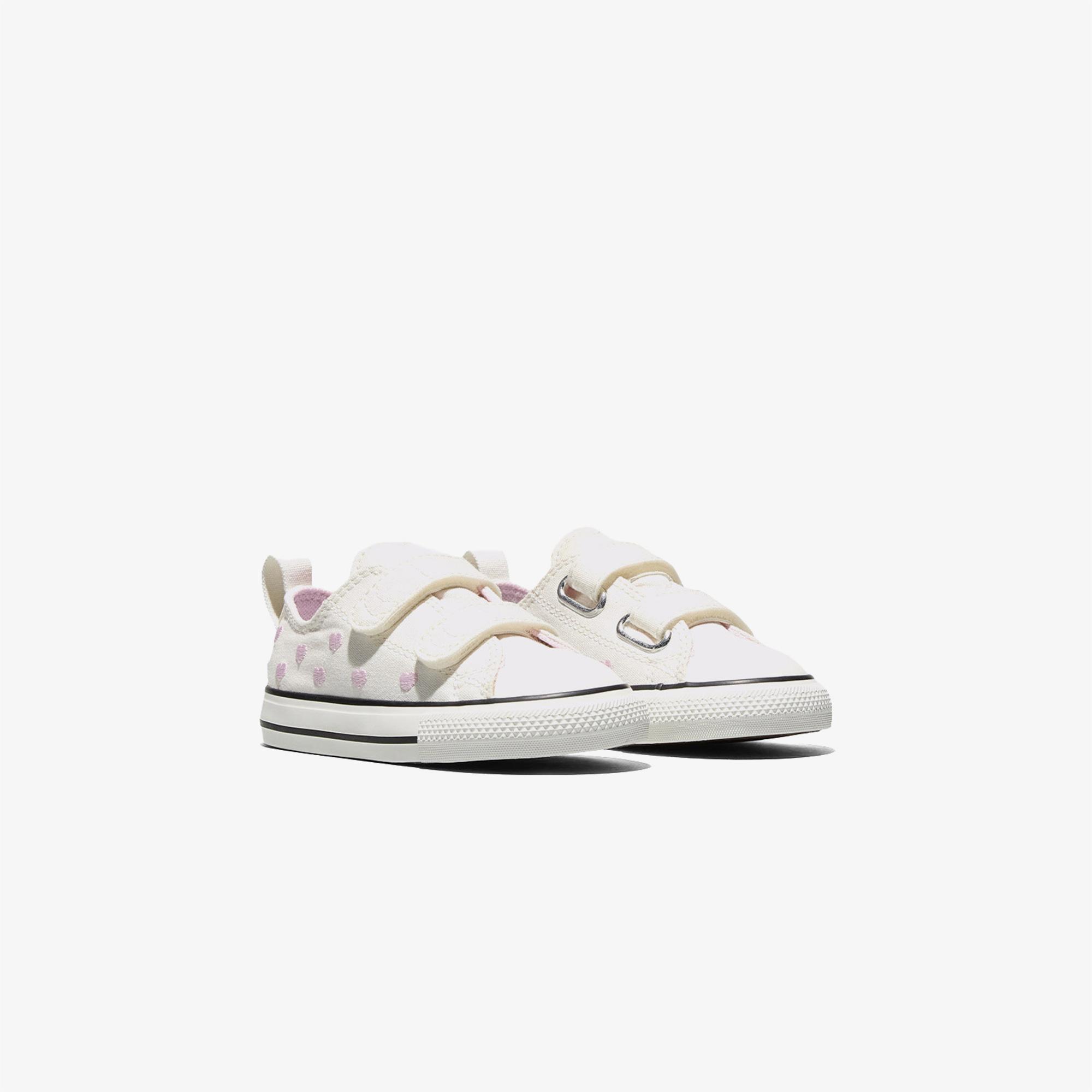Converse Chucks In Love Chuck Taylor All Star 2V Bebek Krem Sneaker