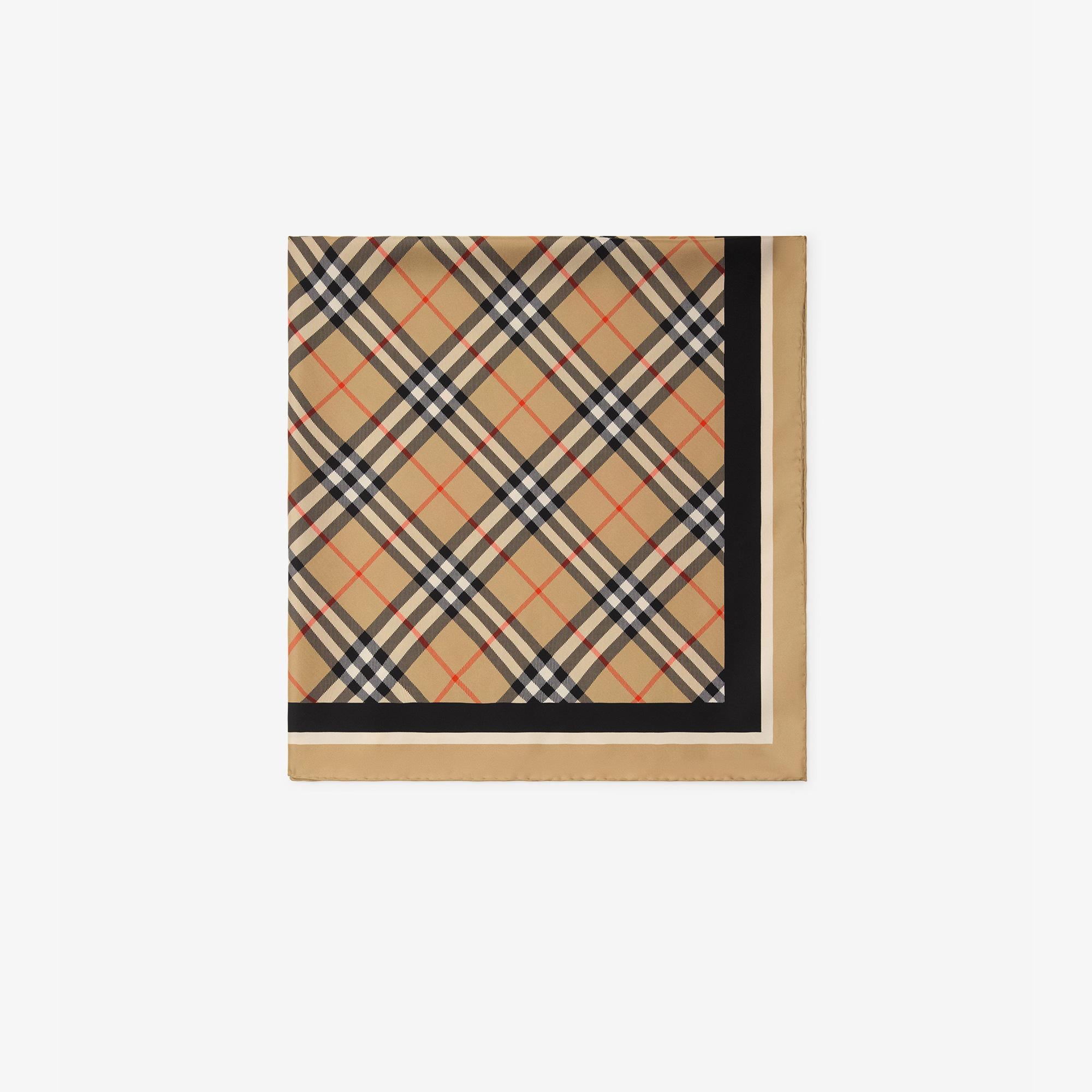 Burberry Kadın Bej Eşarp