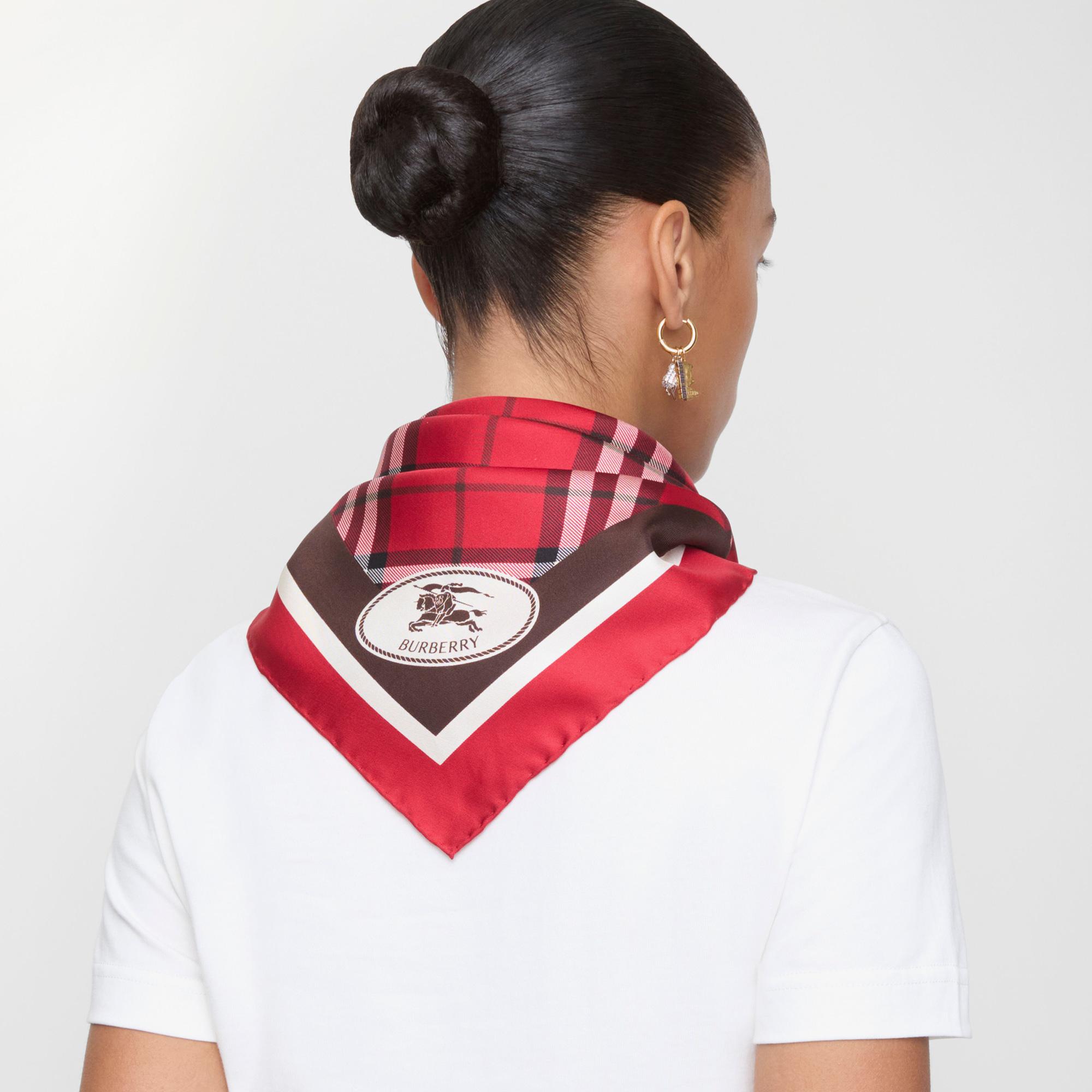 Burberry Kadın Kırmızı Eşarp