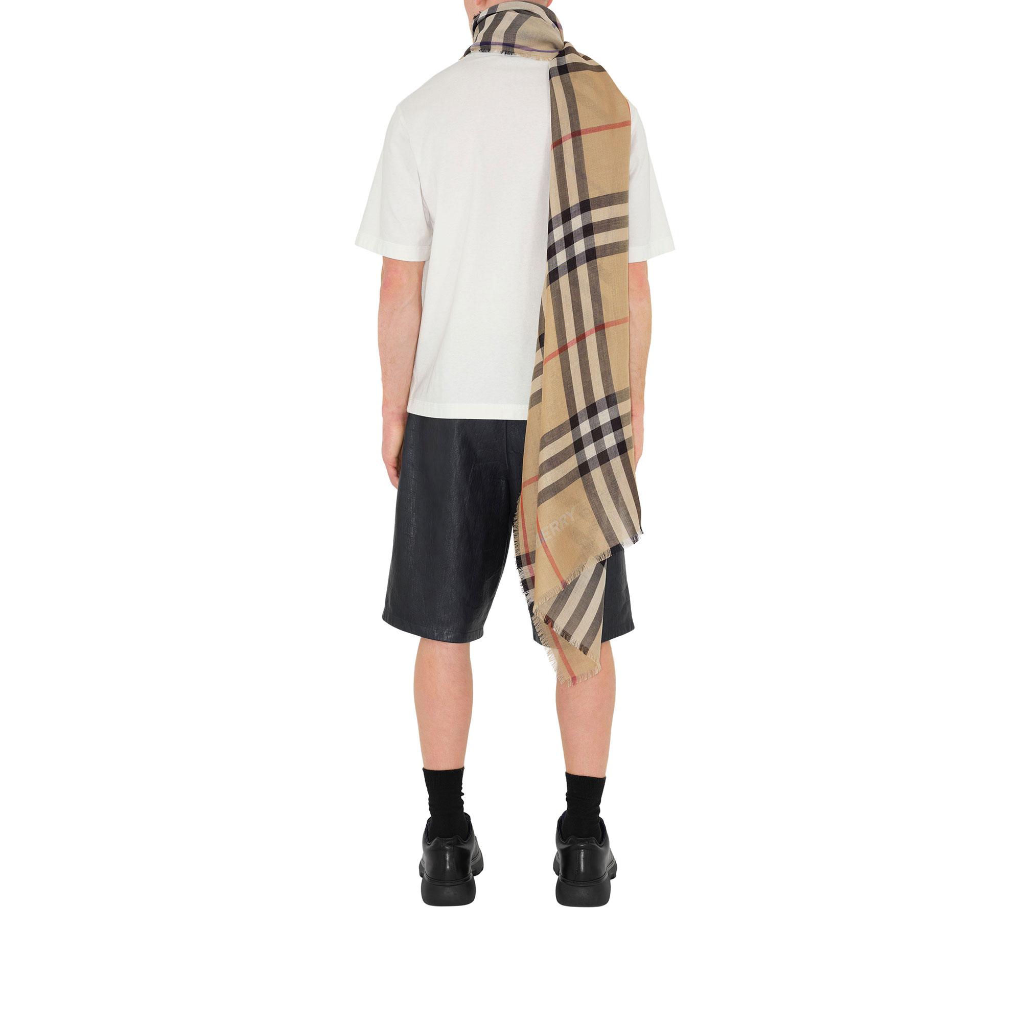 Burberry Gauz Reversible Wool Silk Kadın Bej Atkı