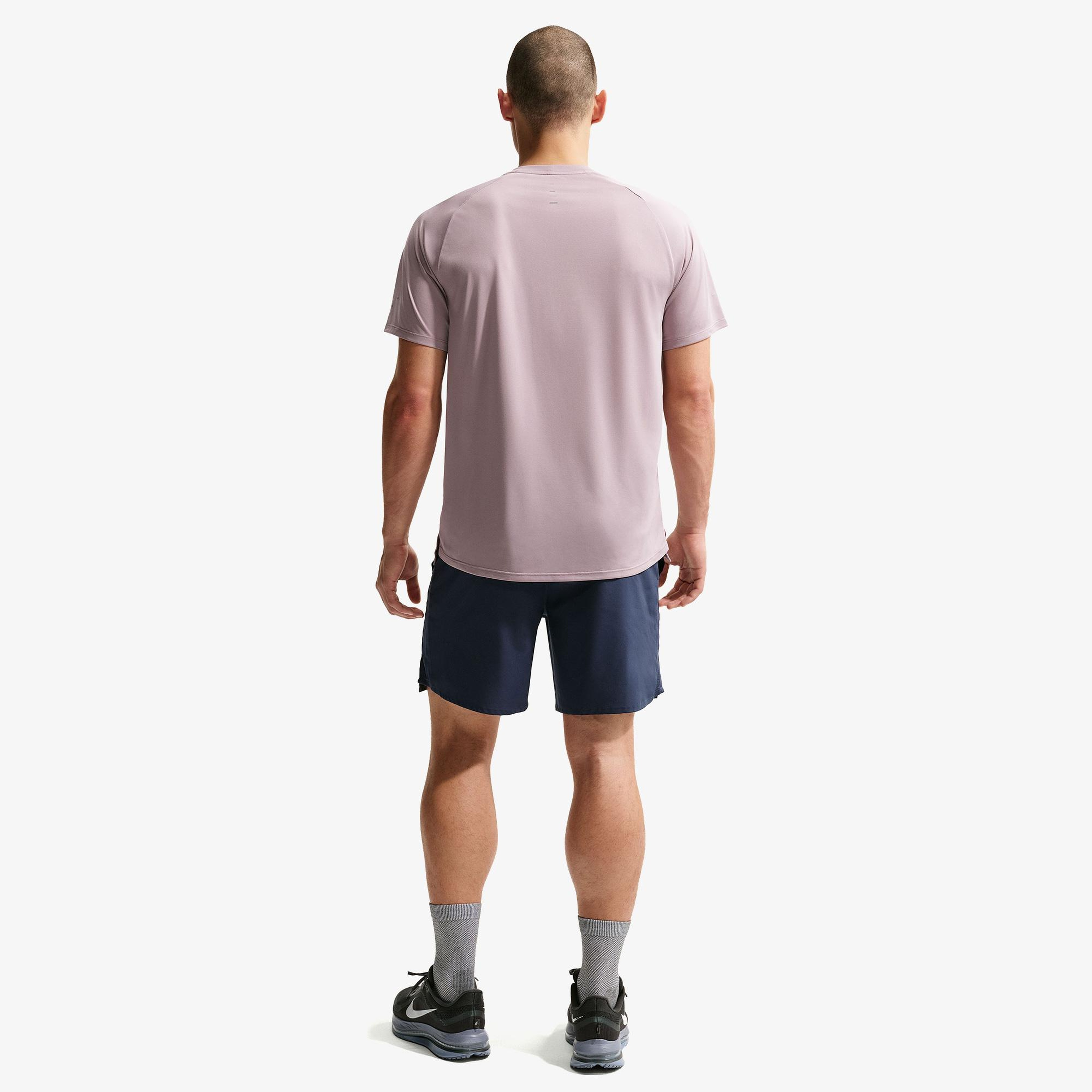 Nike Dri-Fit Challenger 18 cm Erkek Lacivert Şort