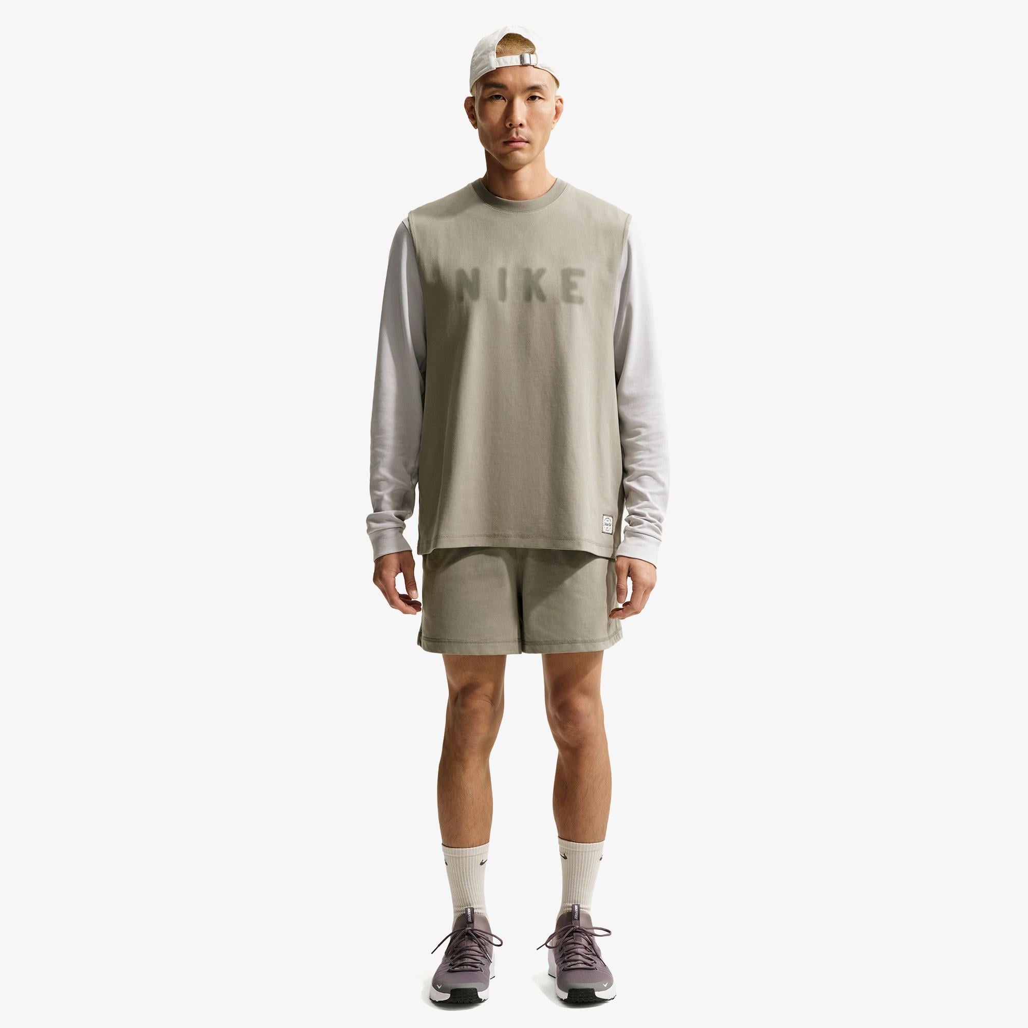 Nike Dri-Fit NAC Erkek Haki Kolsuz T-Shirt