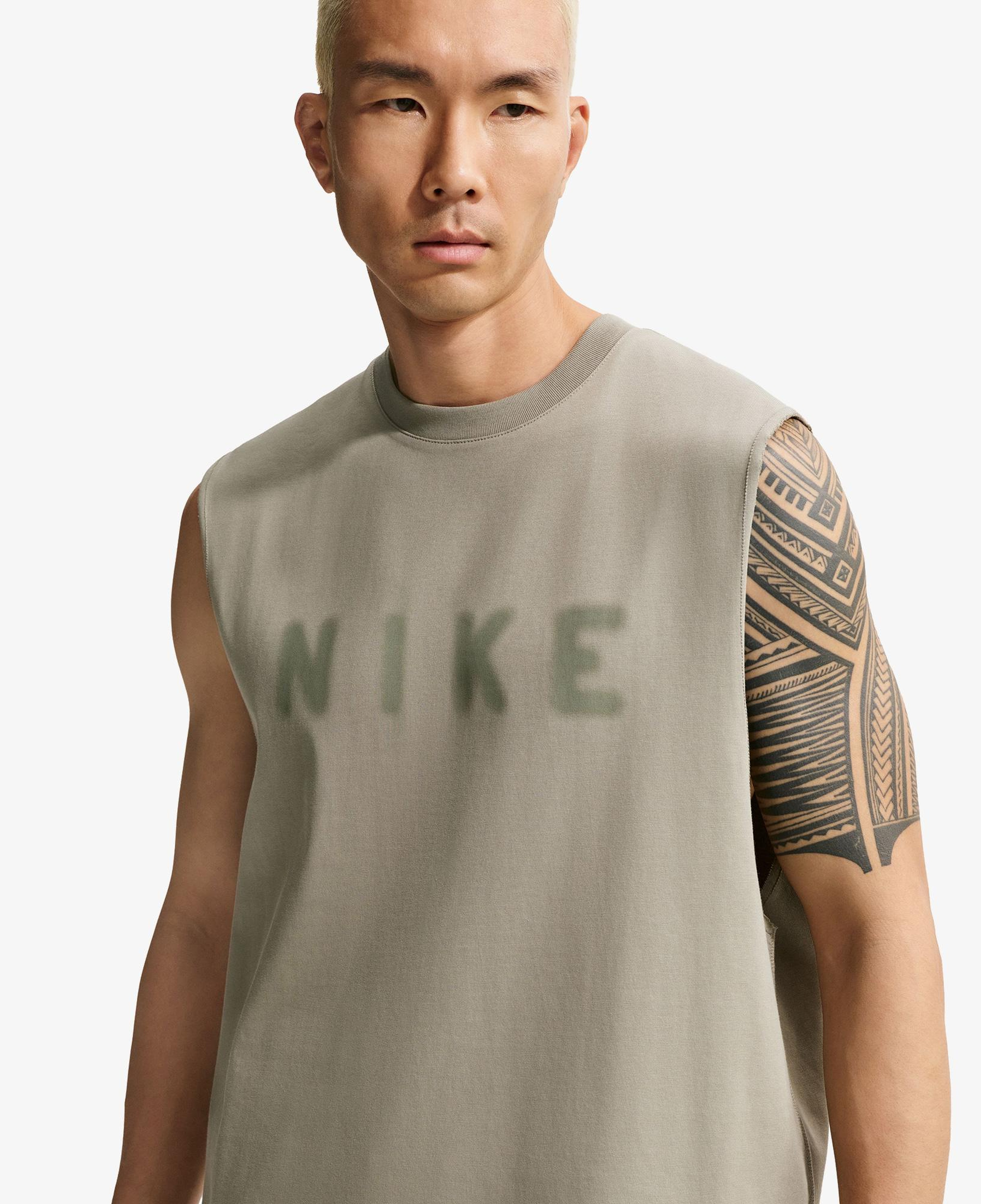 Nike Dri-Fit NAC Erkek Haki Kolsuz T-Shirt