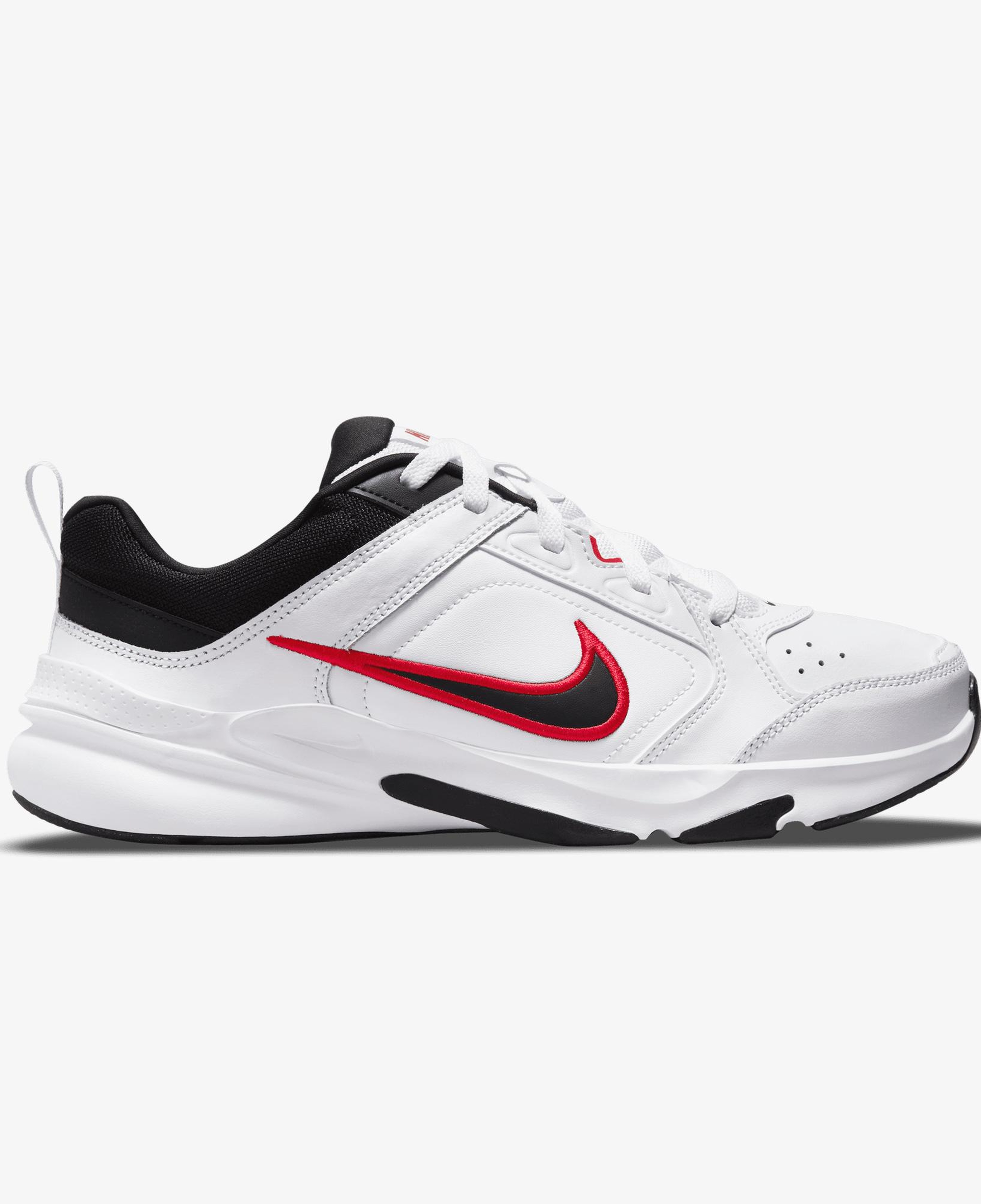 Nike Defy All Day Erkek Beyaz Spor Ayakkabı