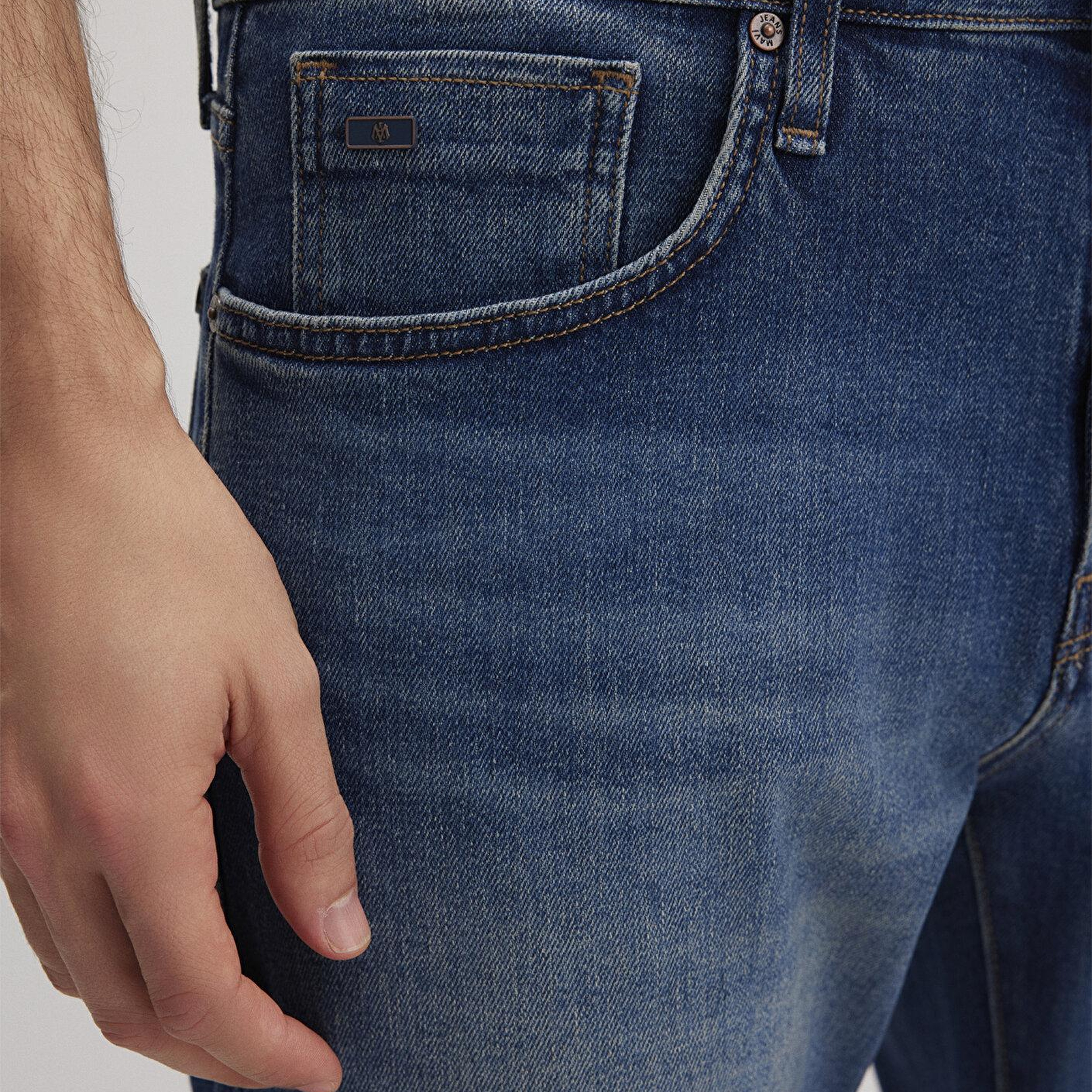 Mavi Milan Classic Denim Vintage Koyu Mavi Jean Pantolon 0081090816