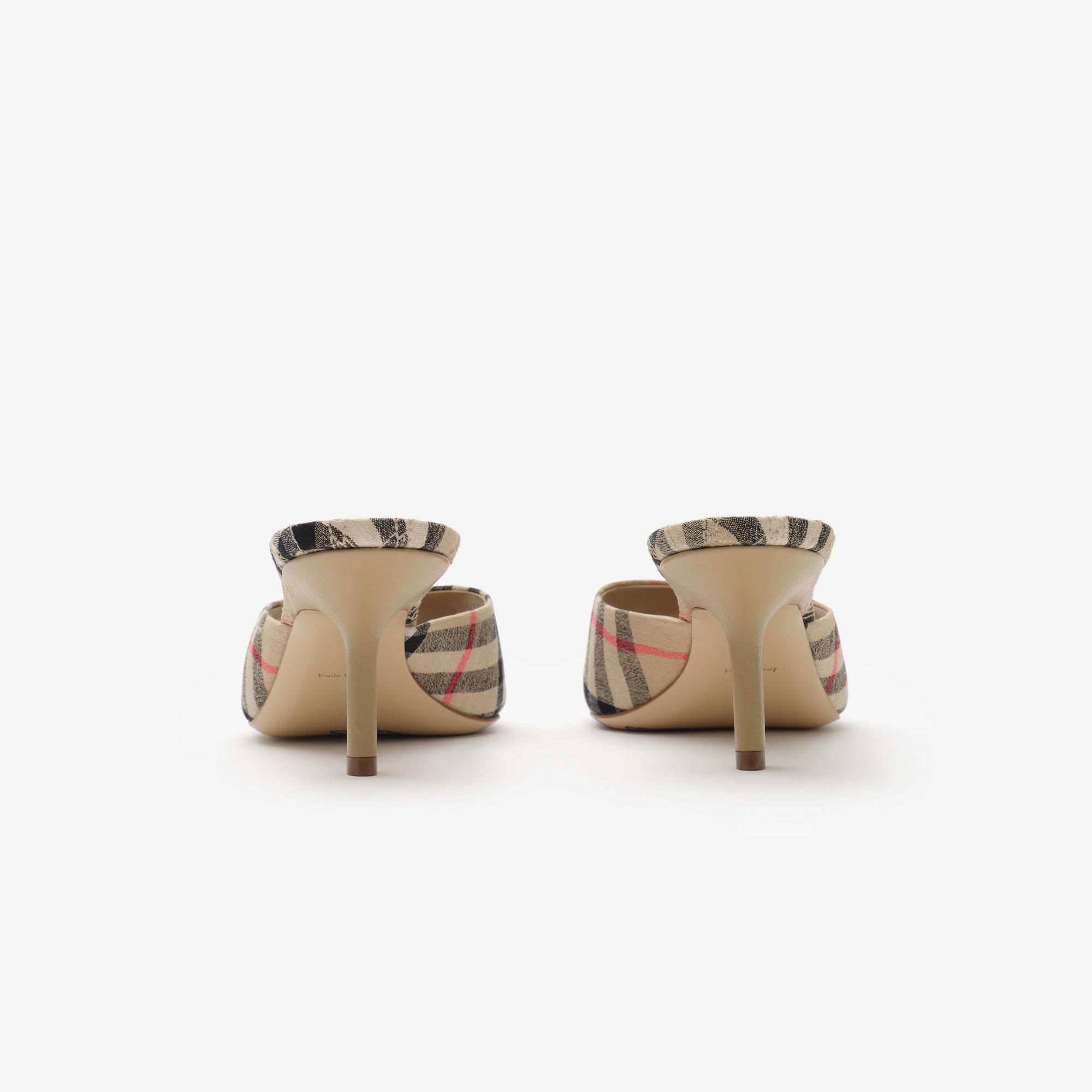Burberry Check Mews Low Kadın Bej Topuklu Ayakkabı