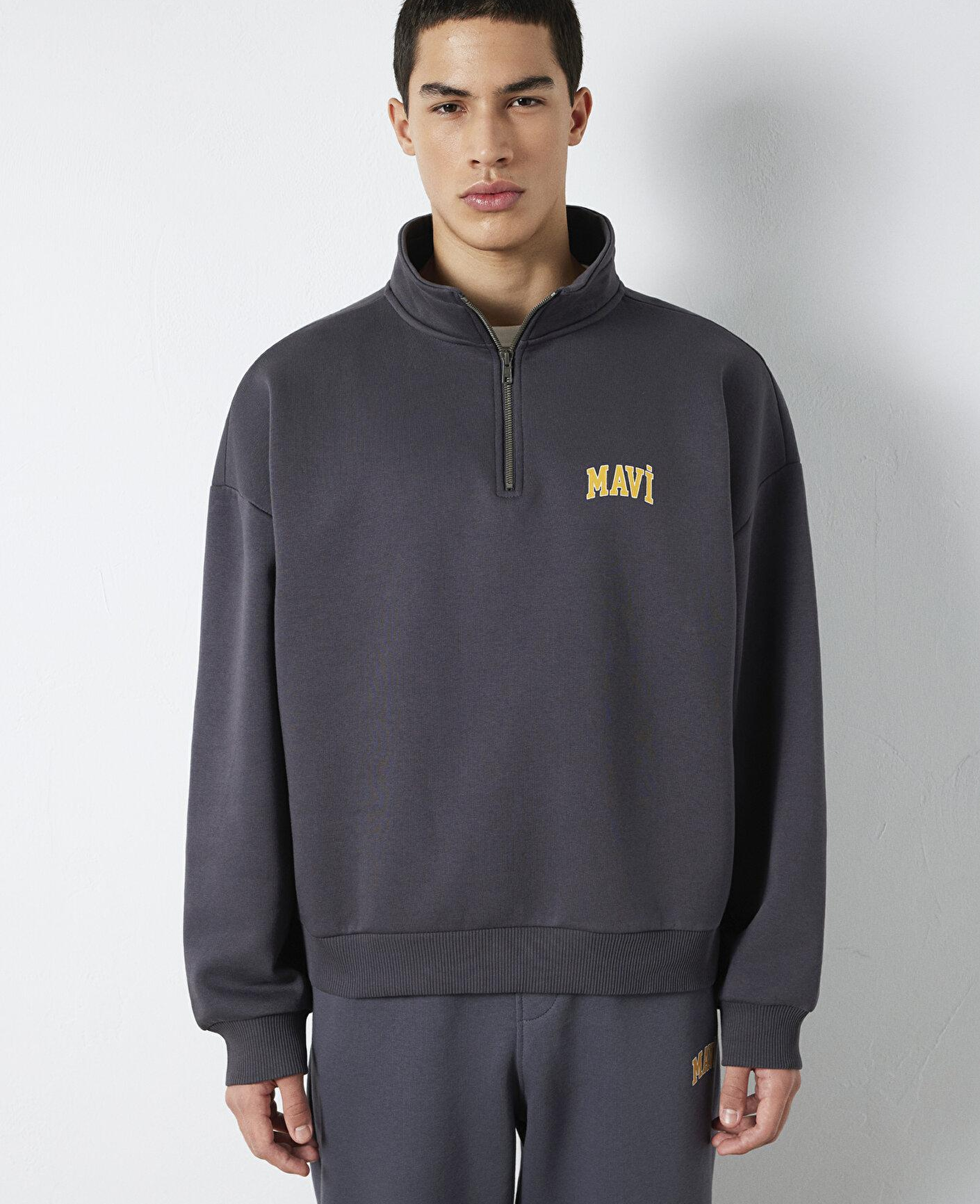 Mavi Mavi Logo Baskılı Yarı Fermuarlı Antrasit Sweatshirt 0S10208-70101