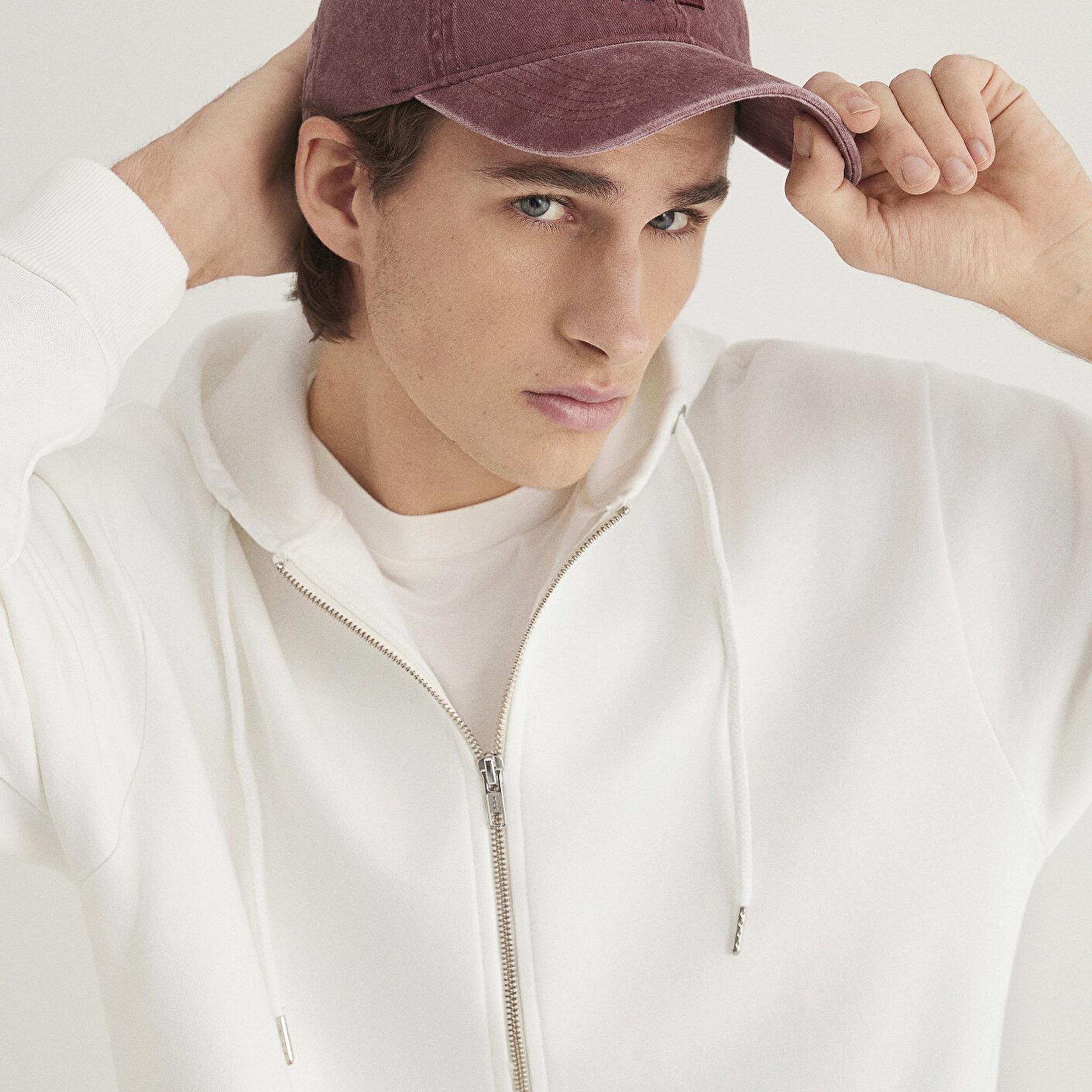 Mavi M Logo Detaylı Bordo Şapka 0911156-34965