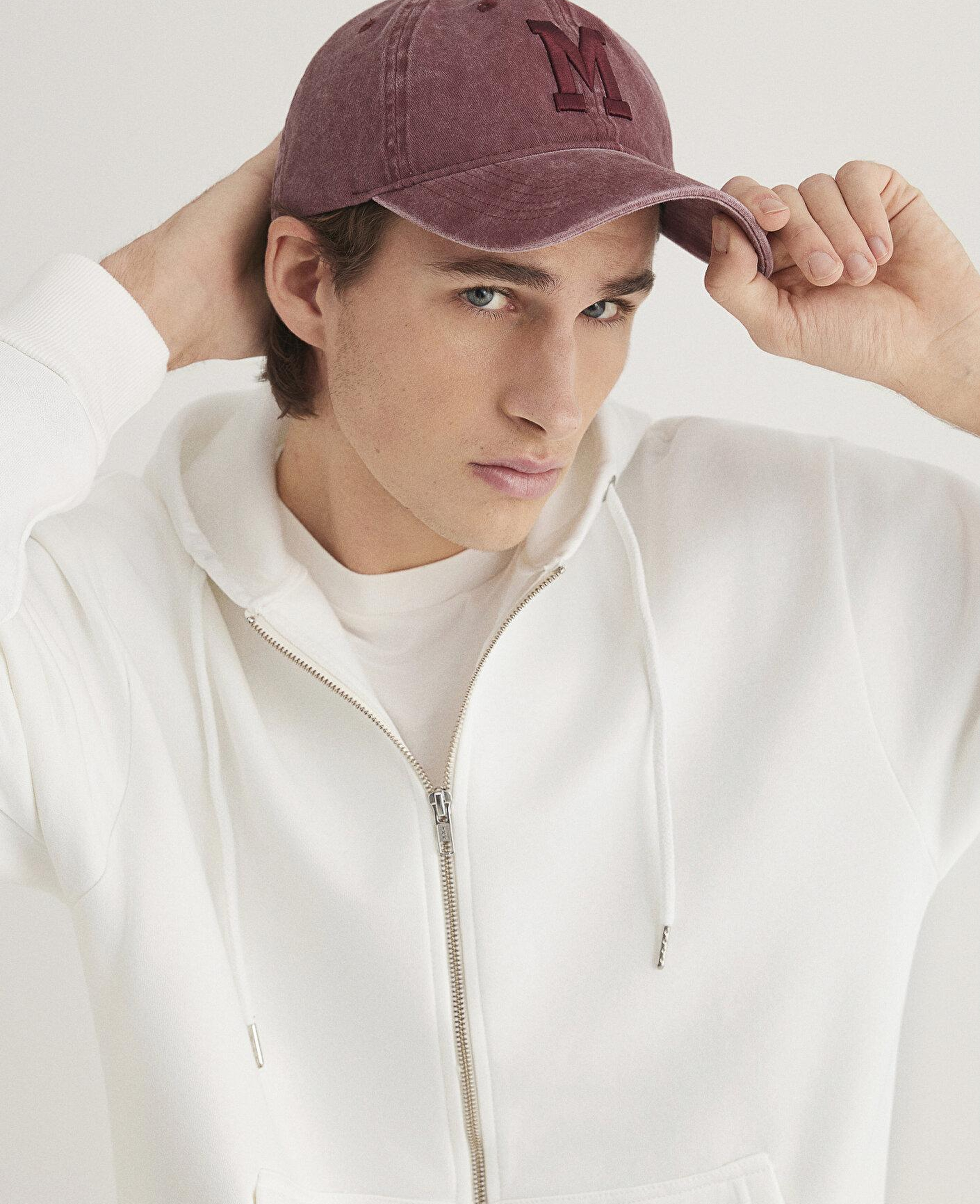 Mavi M Logo Detaylı Bordo Şapka 0911156-34965