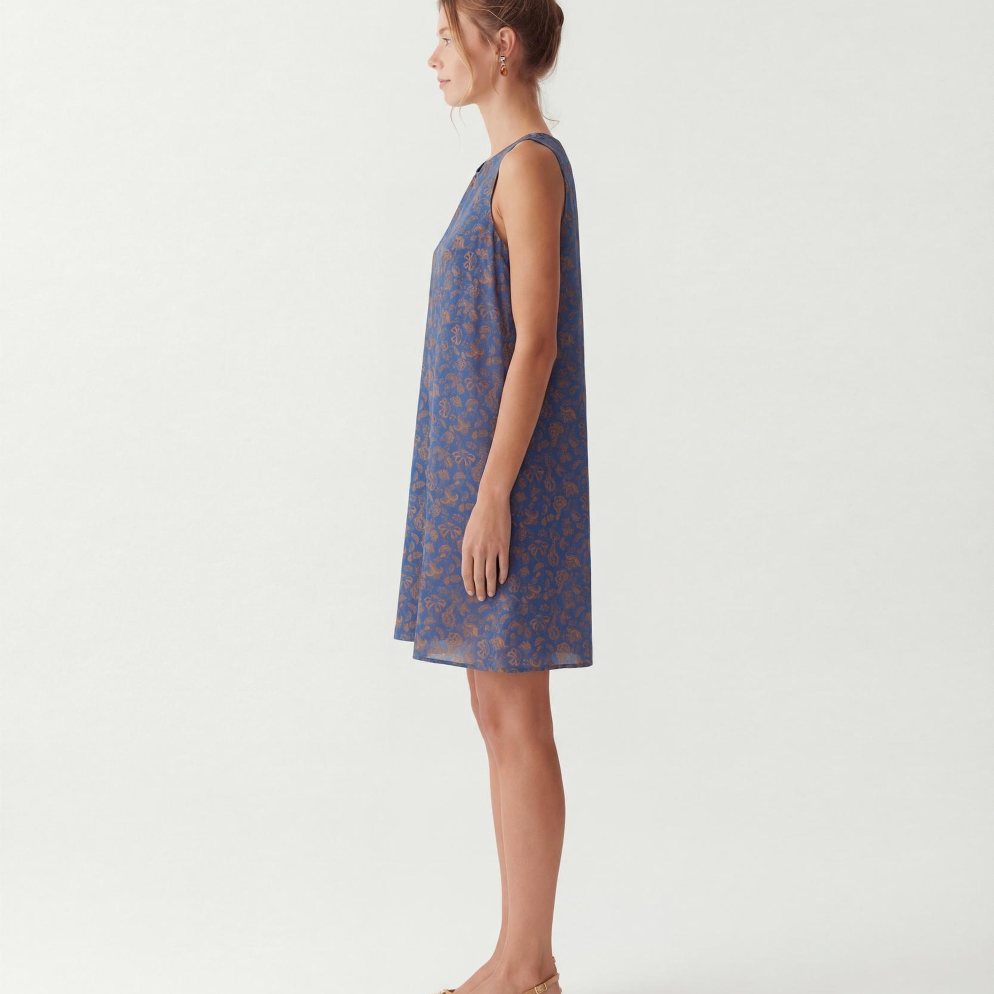 YARGICI A Form Bisiklet Yaka Kolsuz Elbise