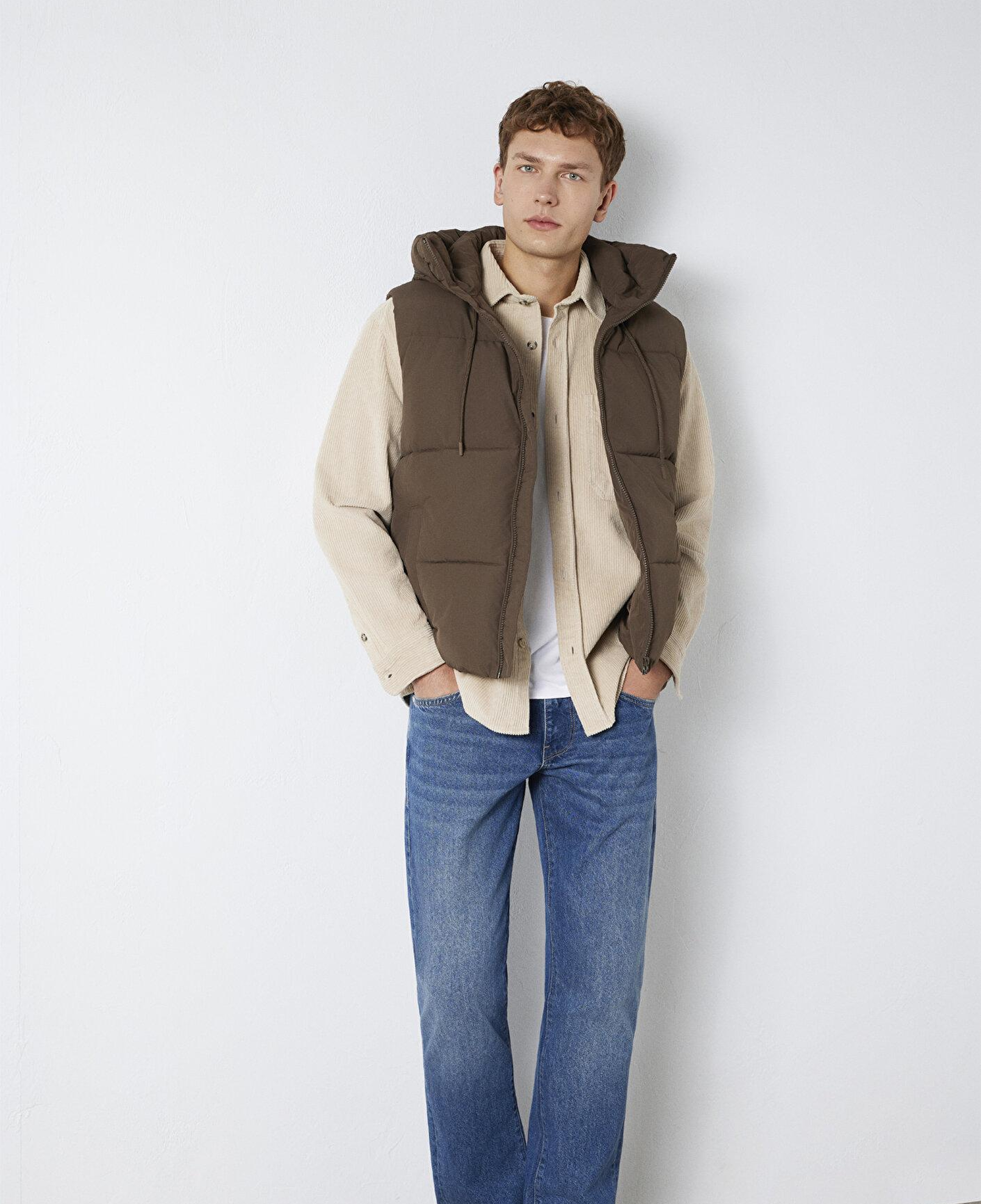 Mavi Mavi Jeans Detaylı Kapüşonlu Kahverengi Şişme Yelek Regular Fit / Normal Kesim 0110759-71541