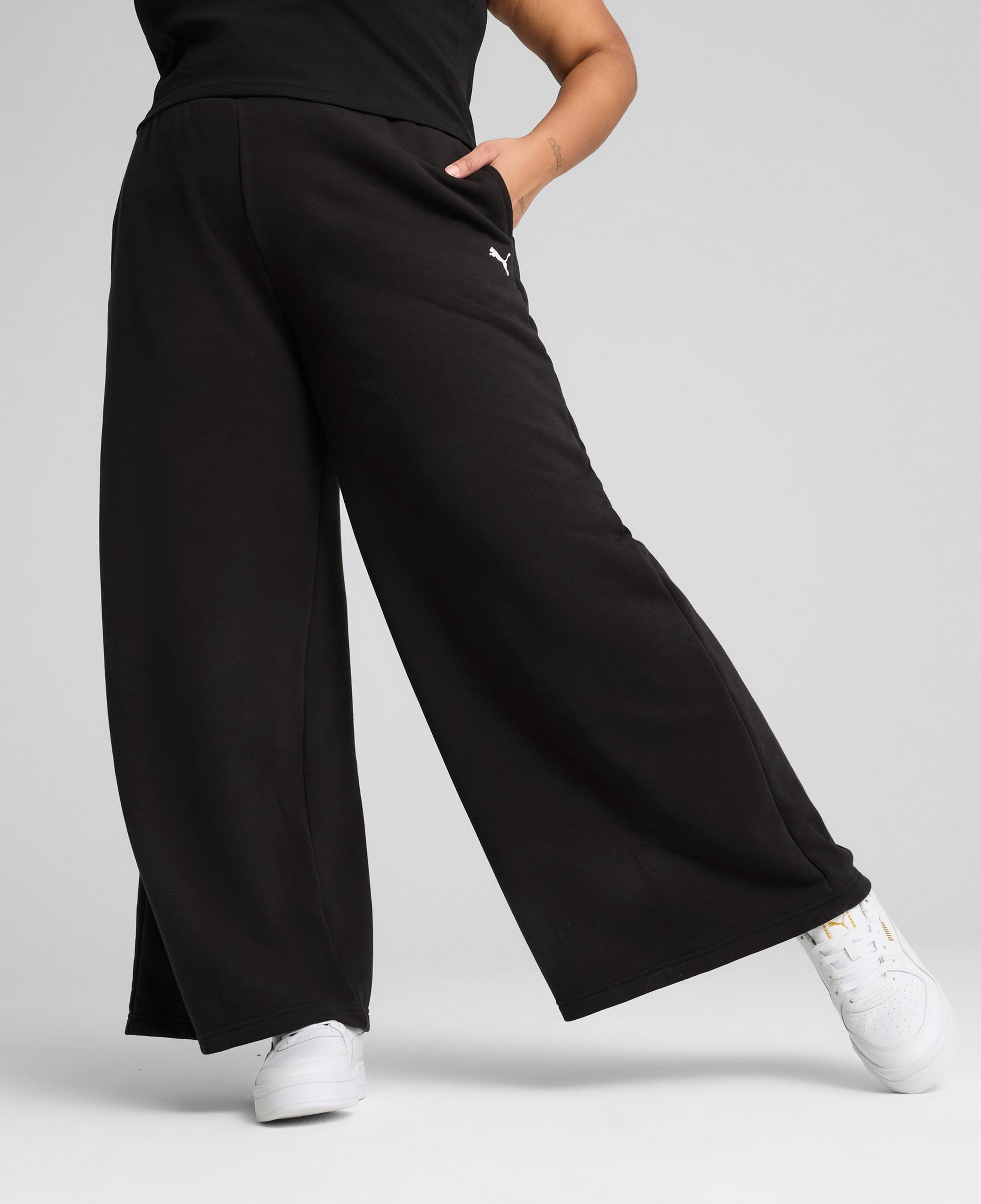 Puma Wardrobe Essentials Relaxed Kadın Siyah Eşofman Altı