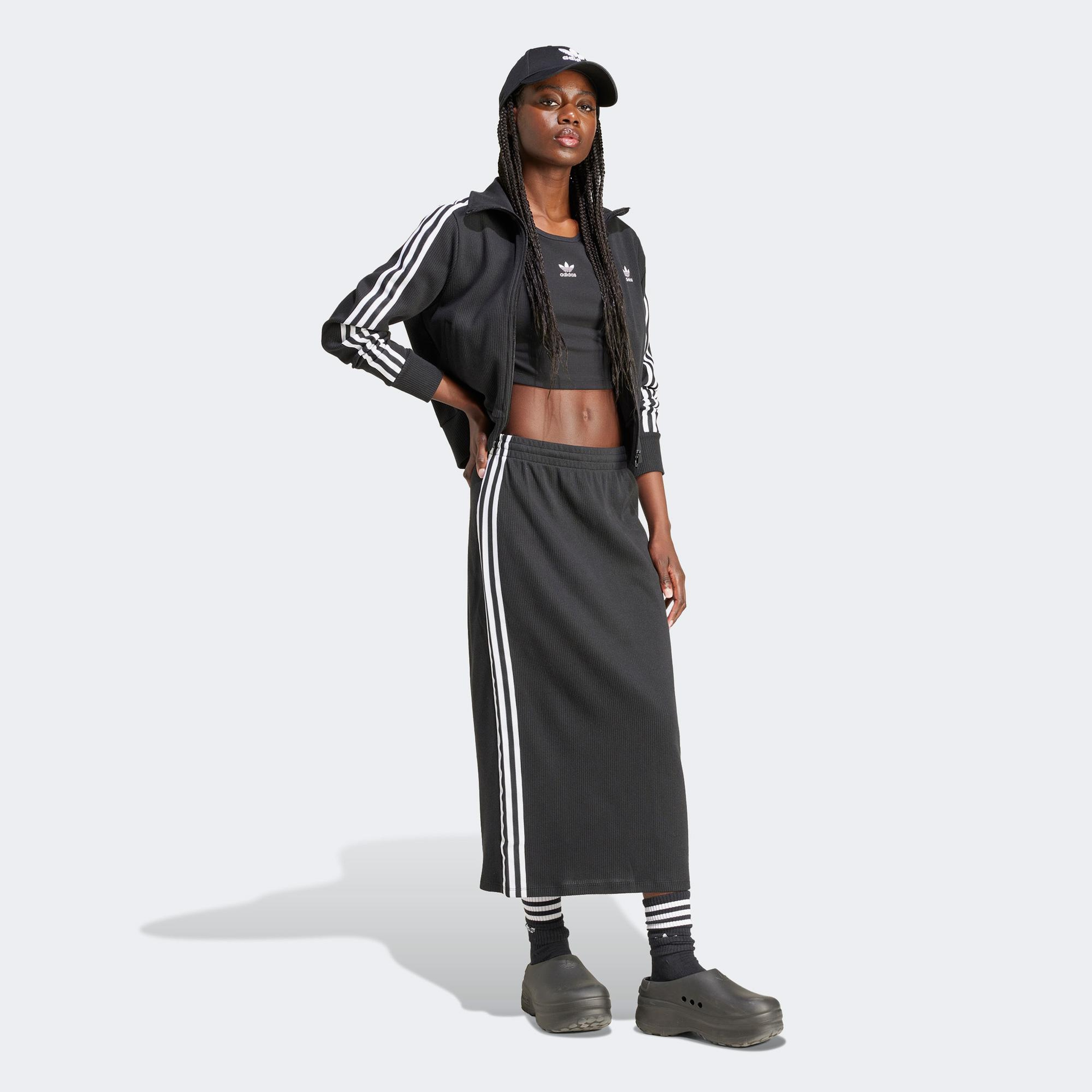 adidas Essentials Rib Kadın Siyah Crop T-Shirt