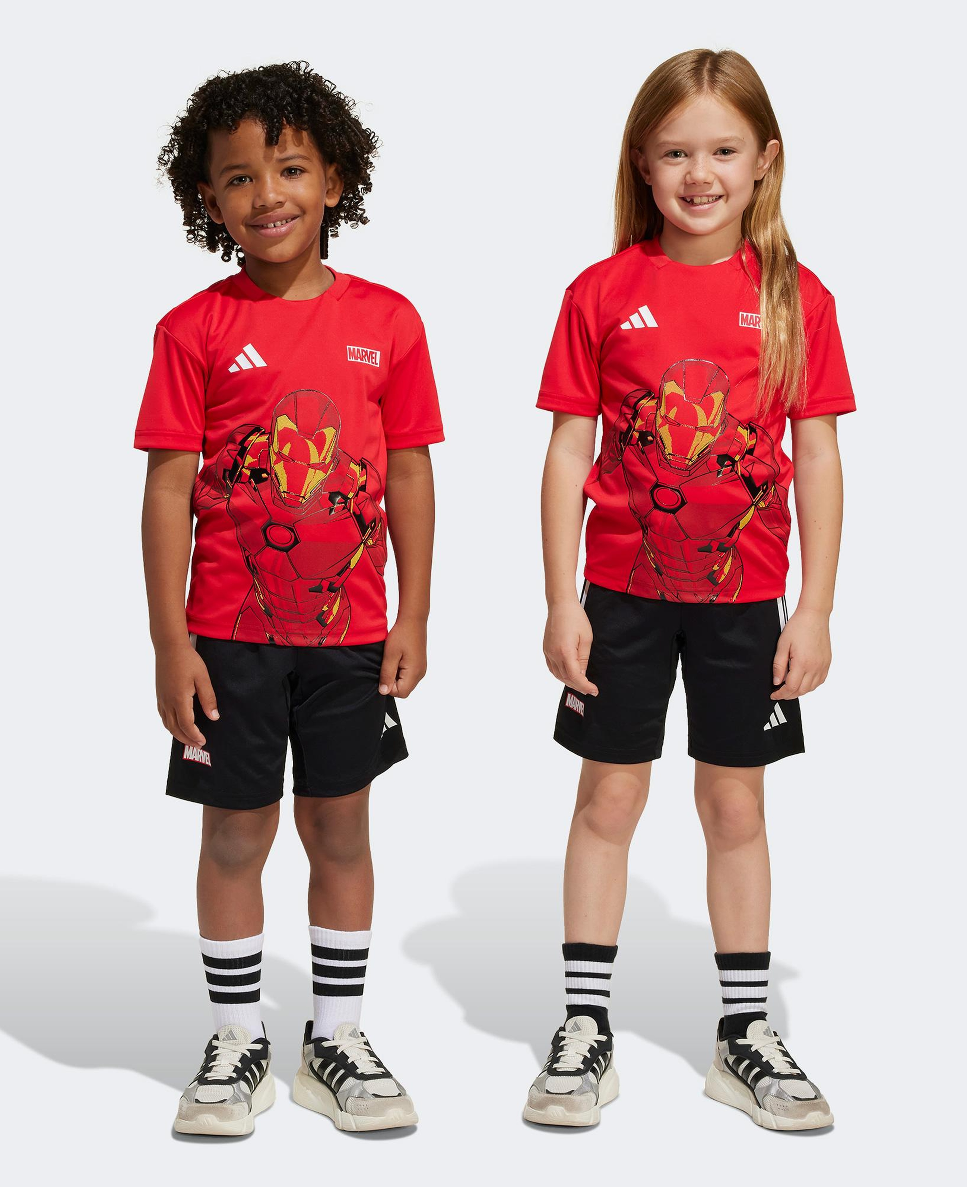 adidas X Marvel Ironman Çocuk Kırmızı/Siyah Şort Takımı