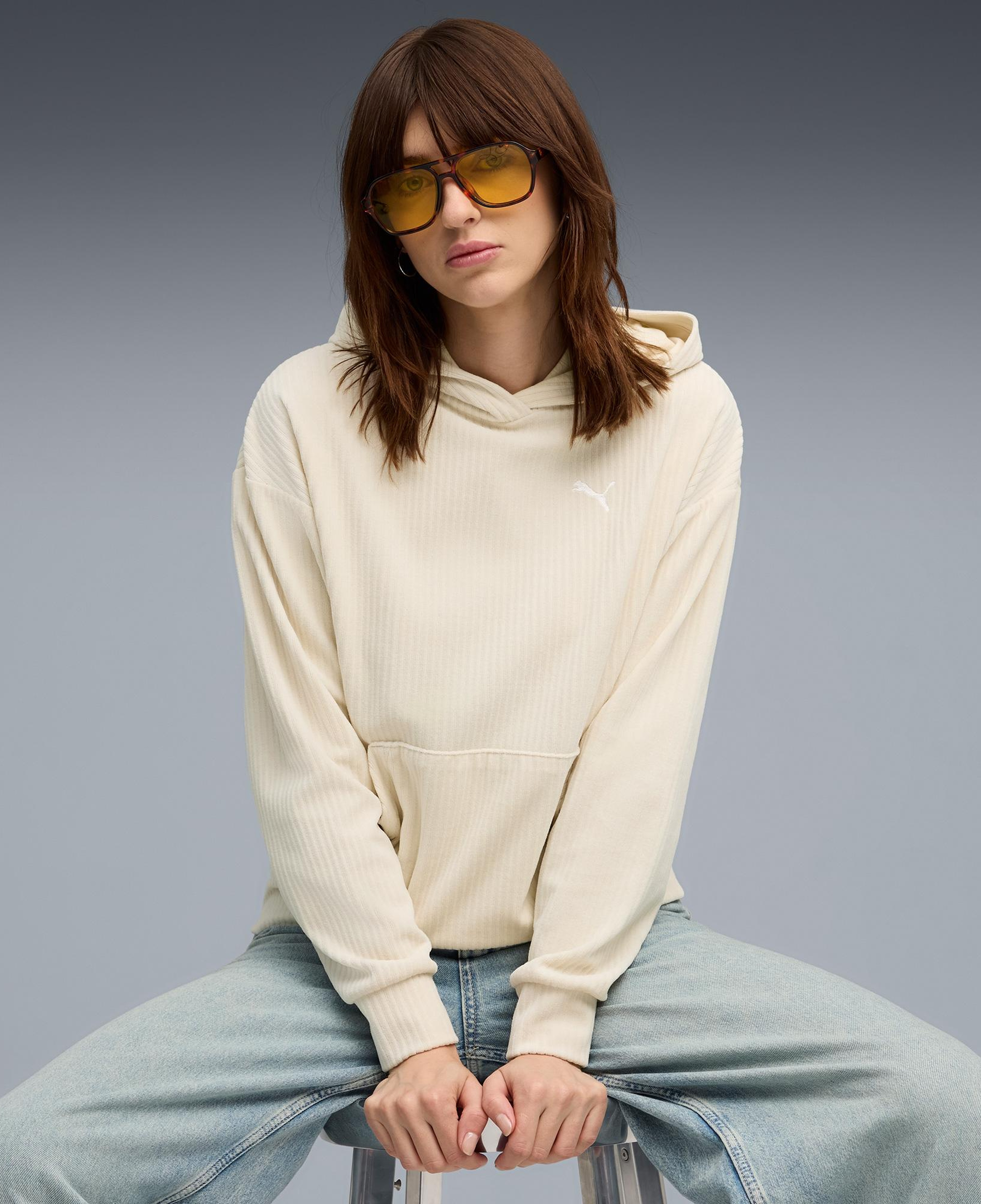 Puma Essentials Elevated Velour  Kadın Krem Sweatshirt