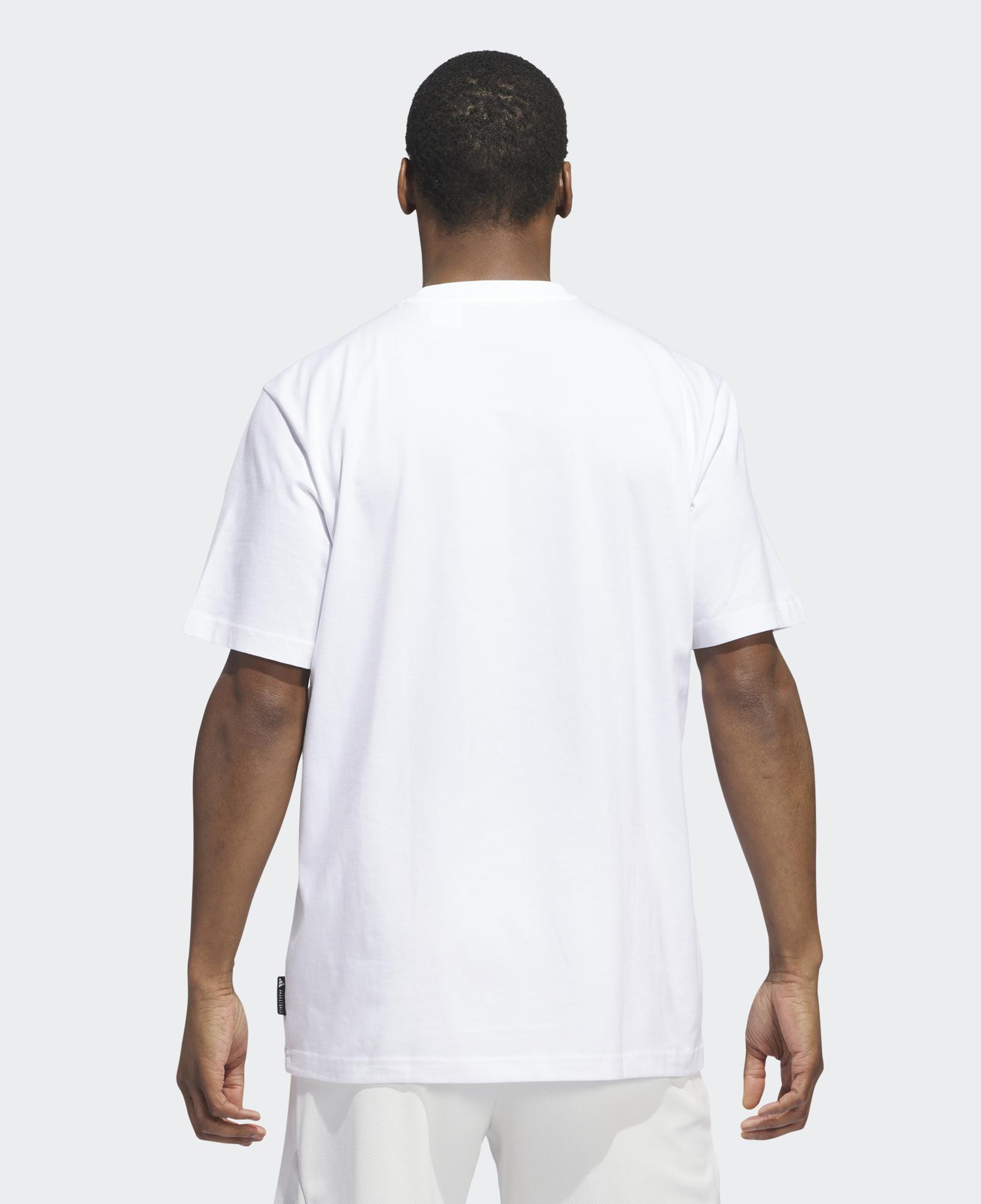 adidas Crest Basketball Graphic Erkek Beyaz T-Shirt