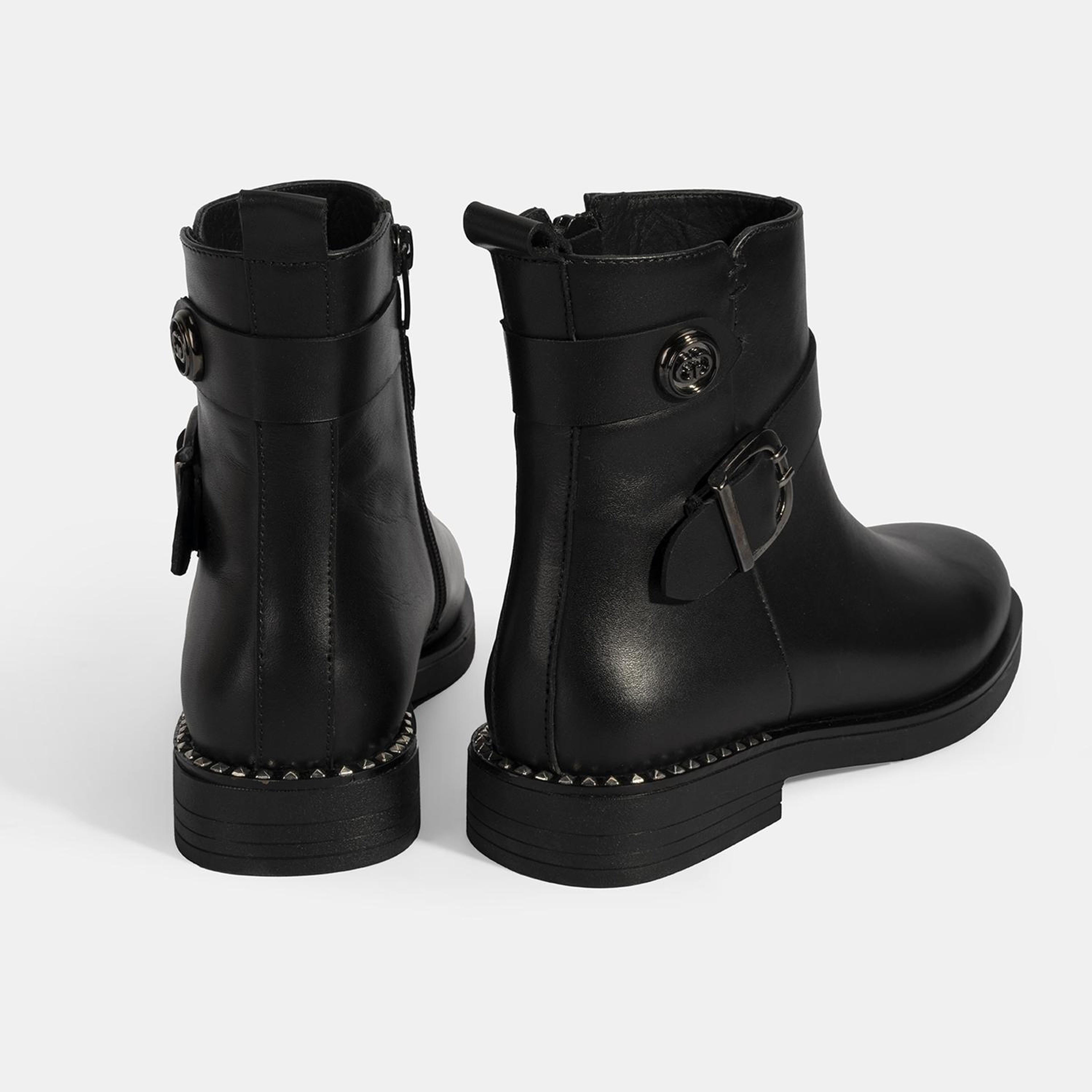 Kadın Siyah Metal Toka Detaylı Deri Bot