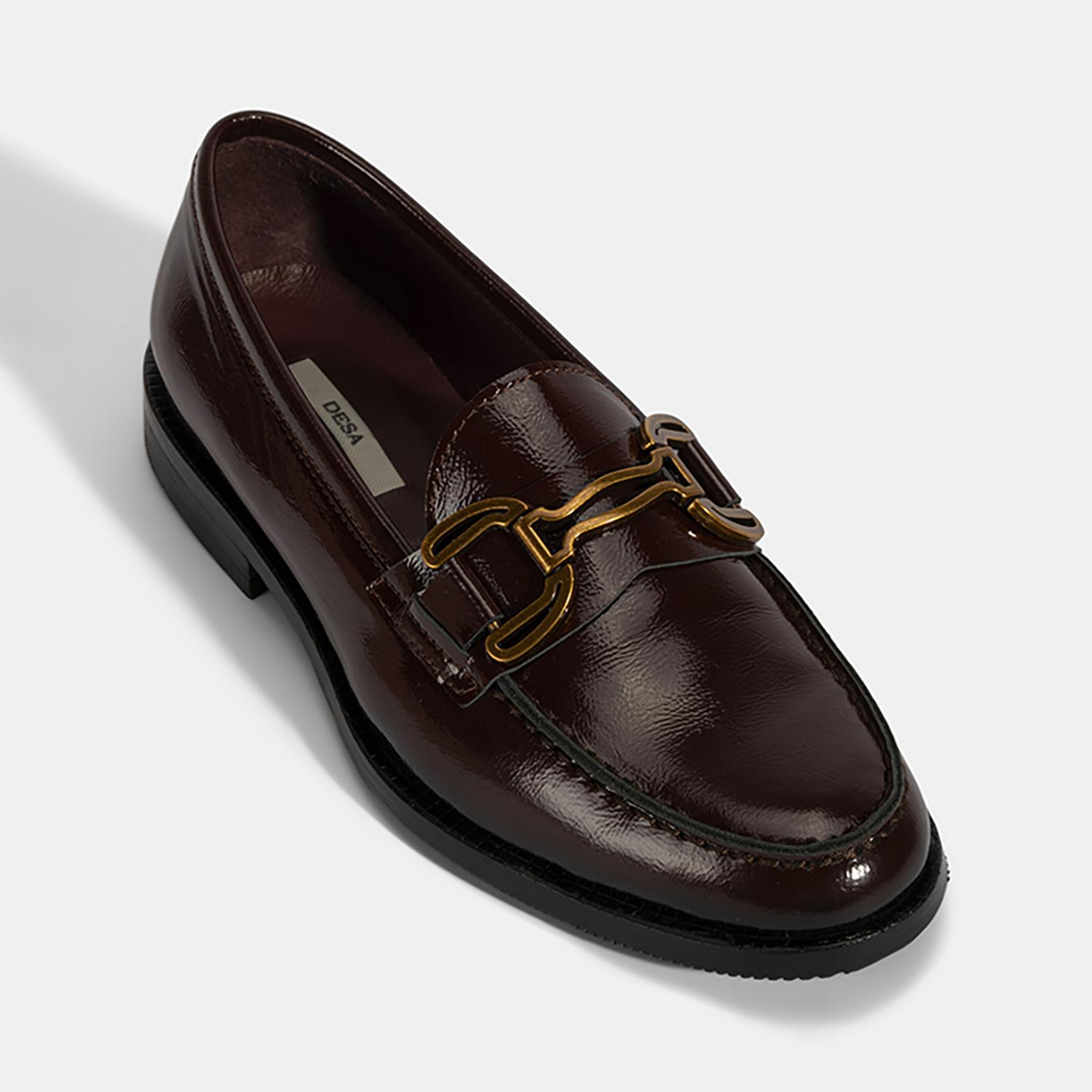 Kadın Bordo Metal Toka Aksesuarlı Rugan Loafer
