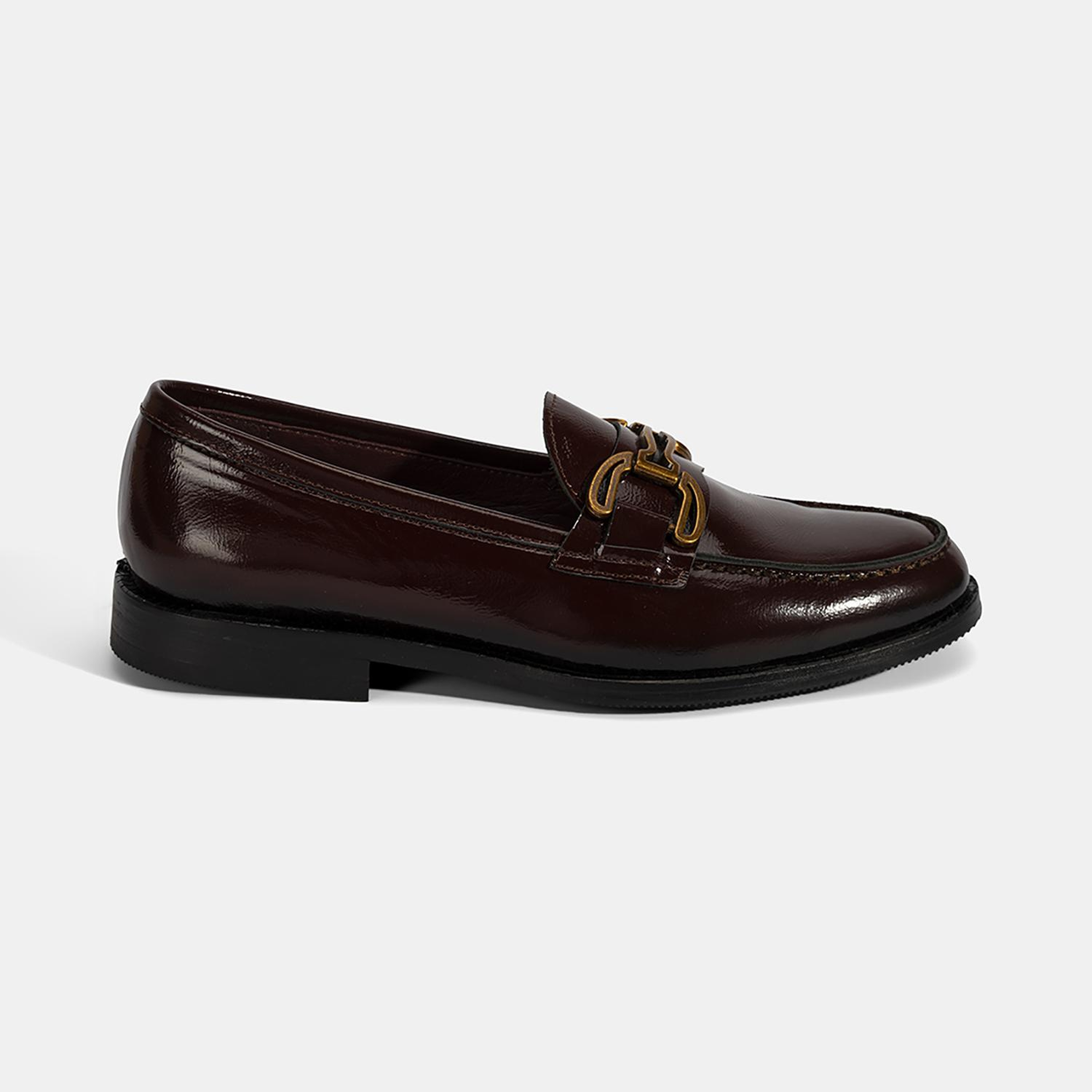 Kadın Bordo Metal Toka Aksesuarlı Rugan Loafer