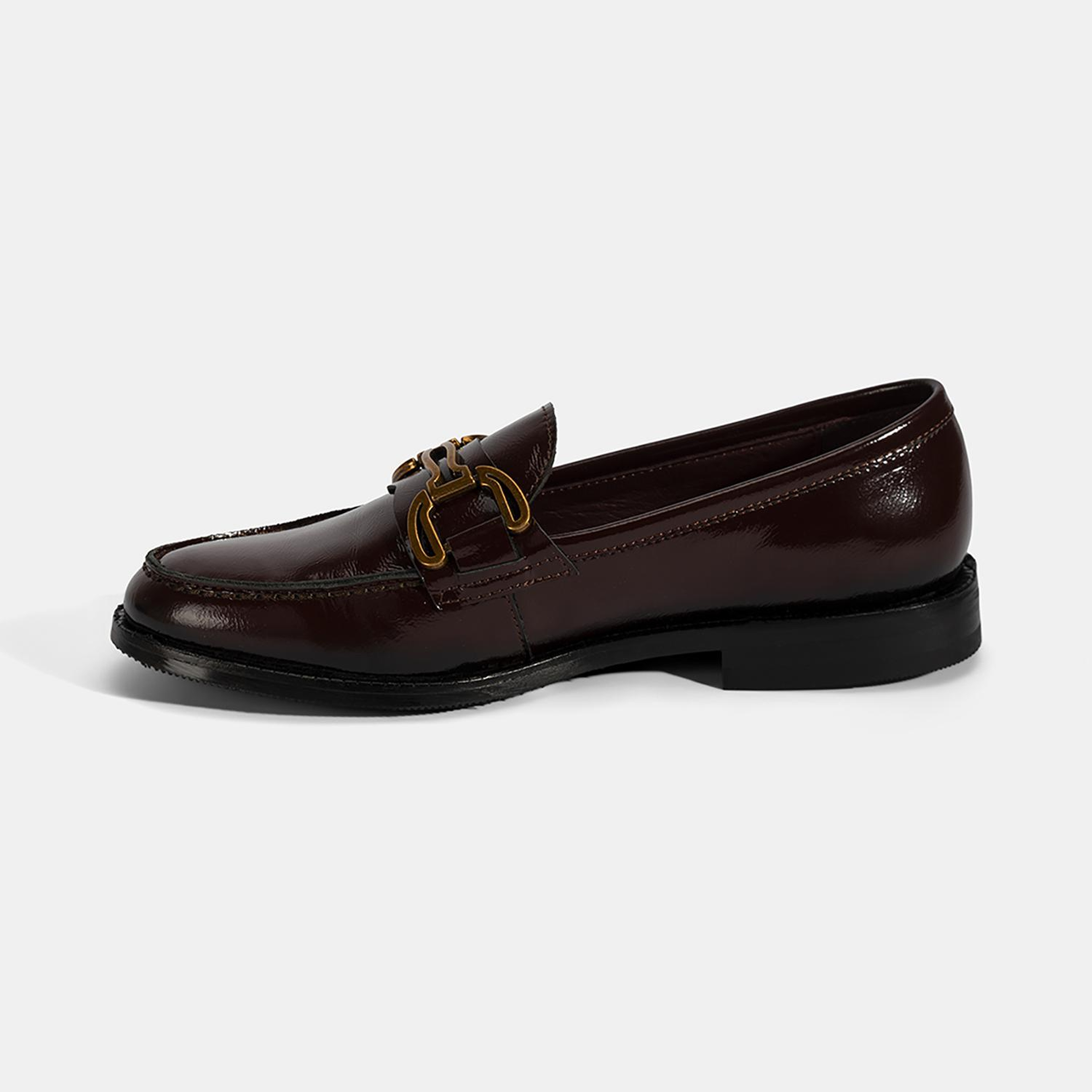 Kadın Bordo Metal Toka Aksesuarlı Rugan Loafer