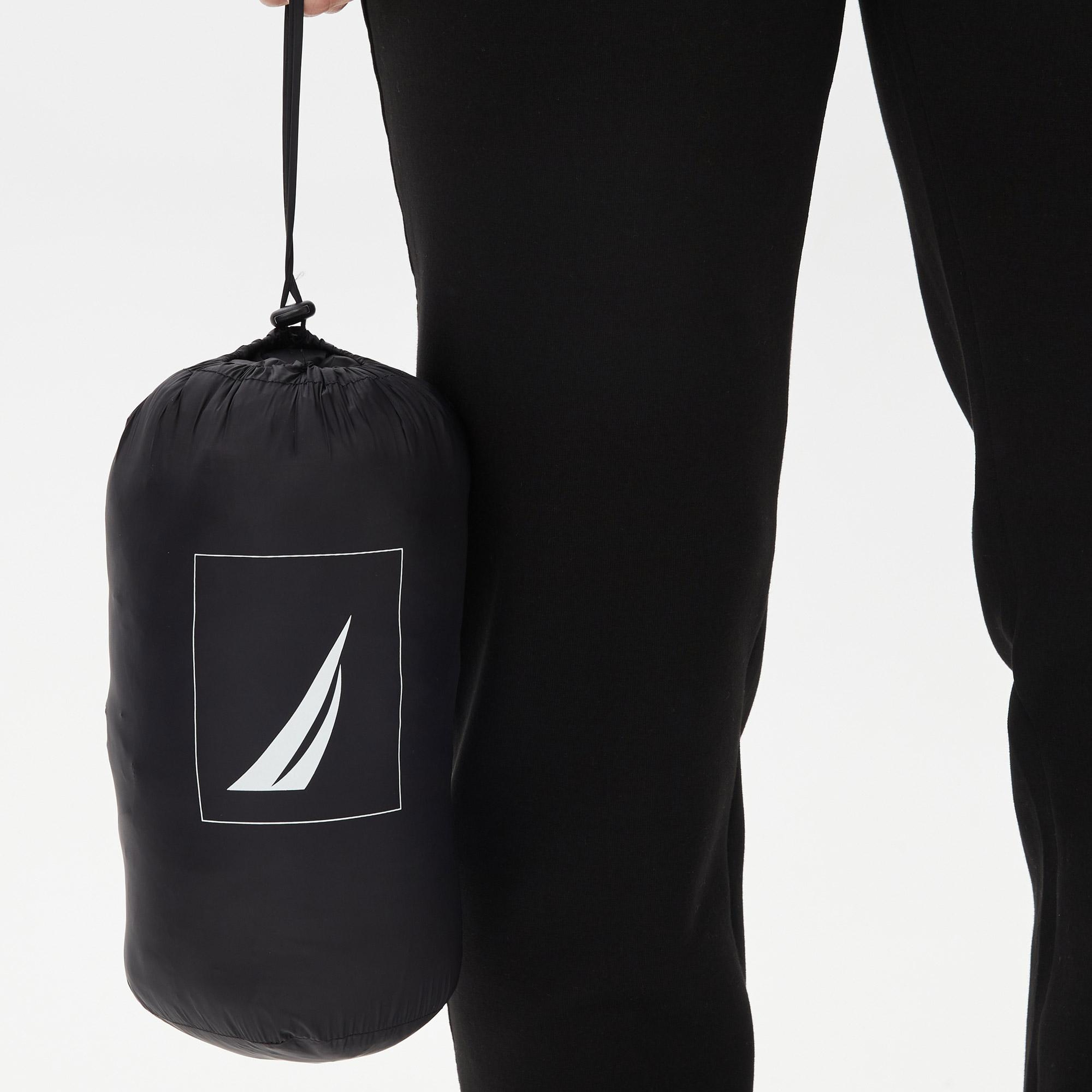 Nautica Erkek Siyah Standart Fit Mont