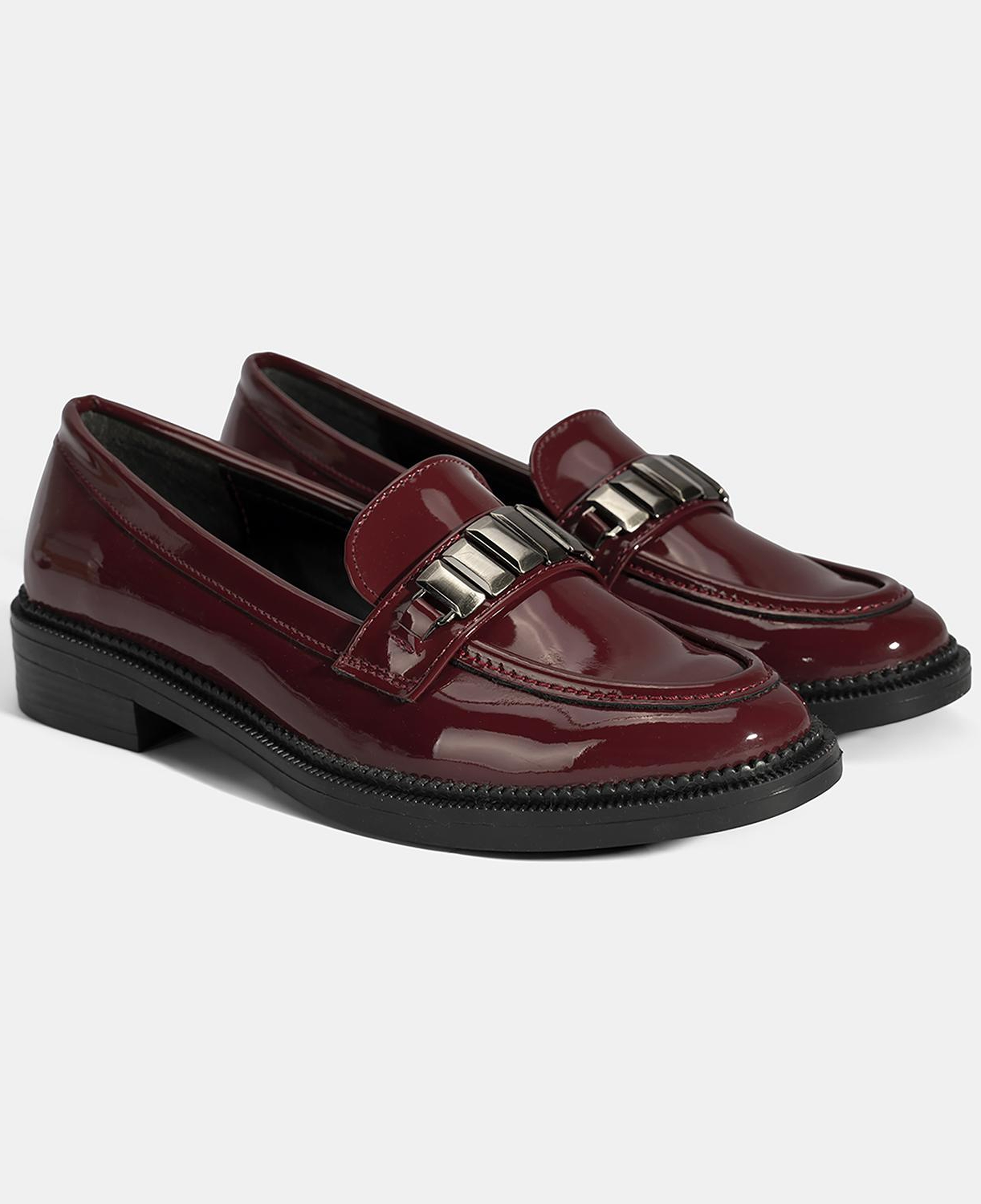 Kadın Bordo Metal Aksesuarlı Loafer