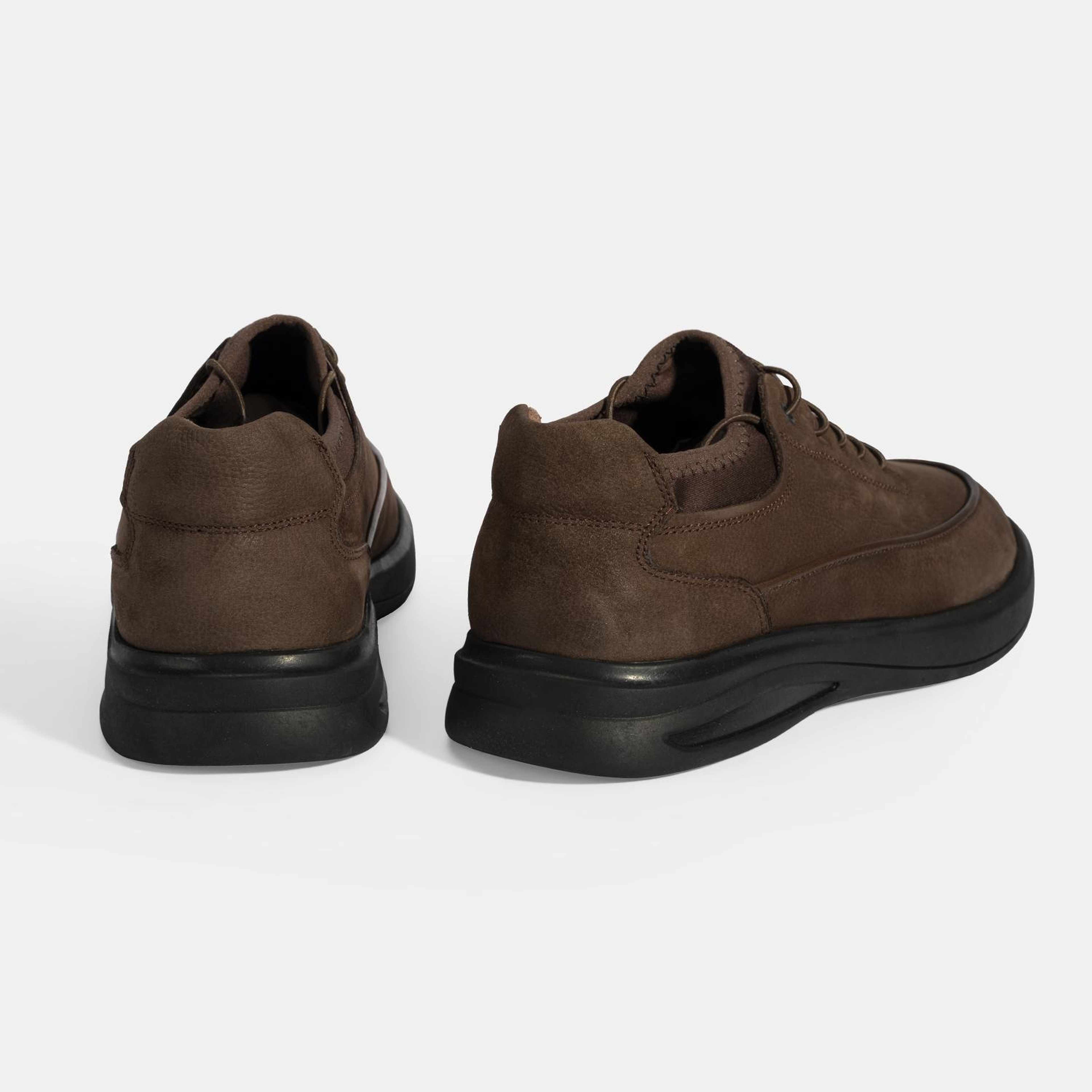 Erkek Kahve Bağcıklı Nubuk Deri Spor Ayakkabı