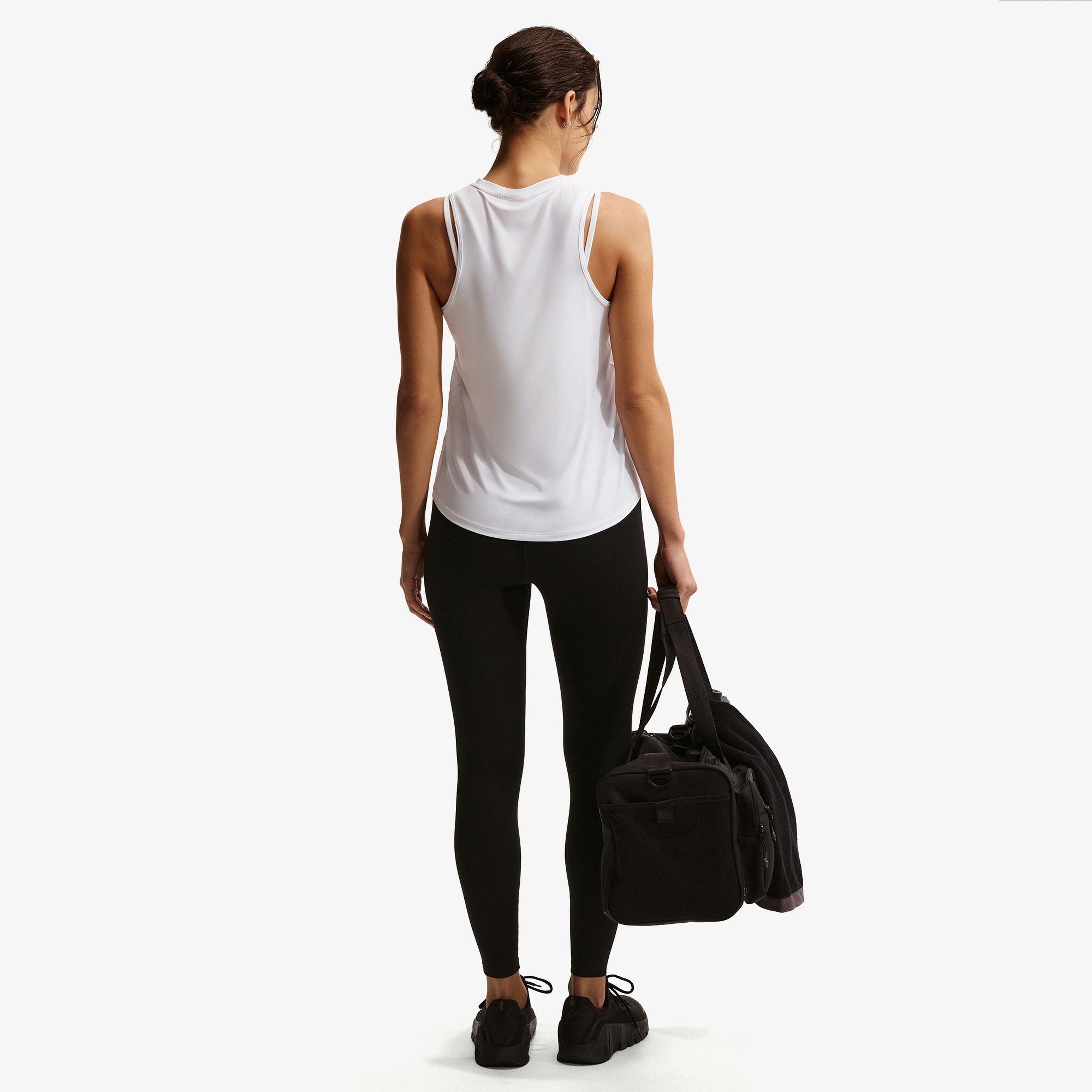 Nike One Classic Dri-Fit Kadın Beyaz Kolsuz T-Shirt