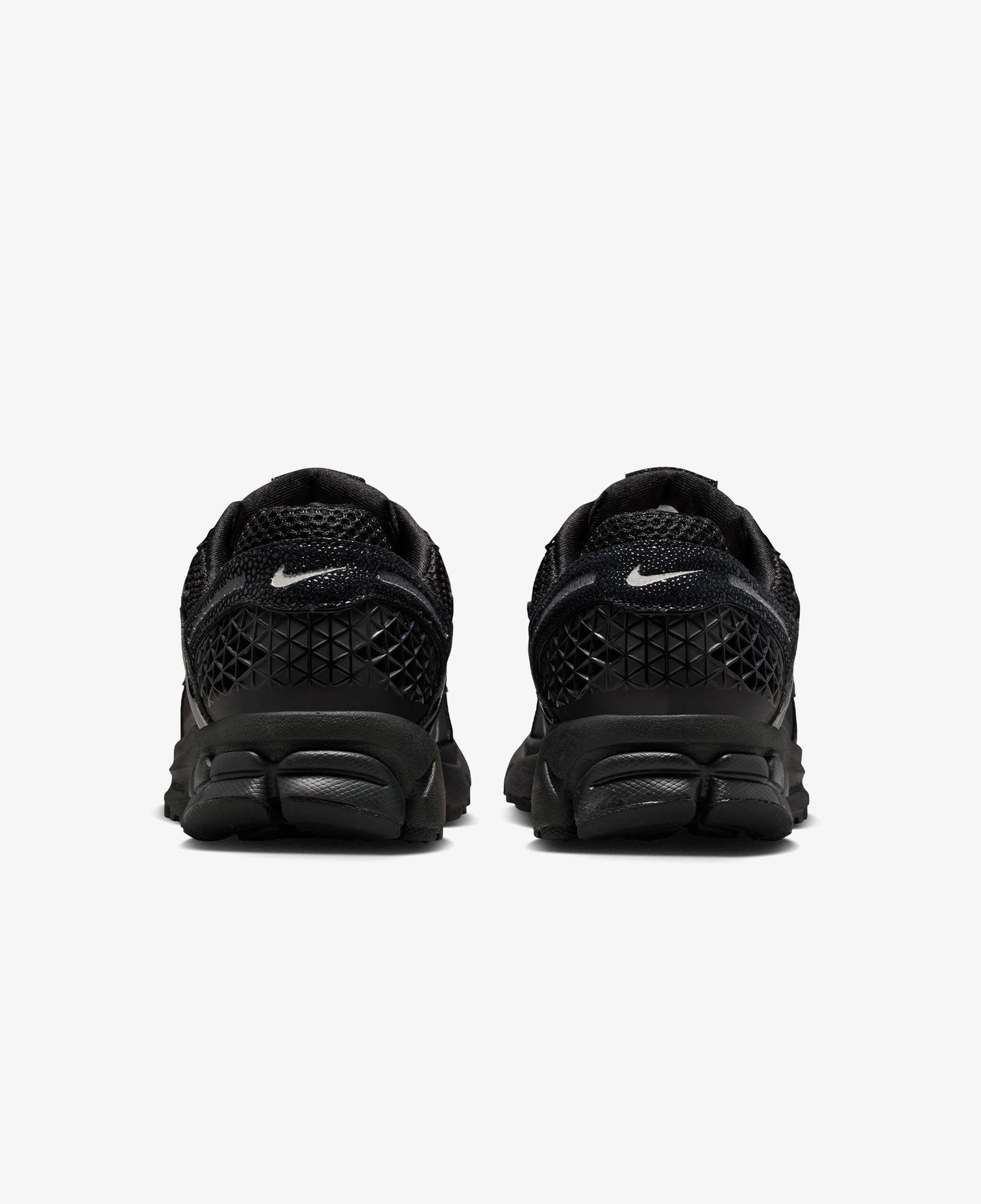 Nike Zoom Vomero 5 Kadın Siyah Spor Ayakkabı