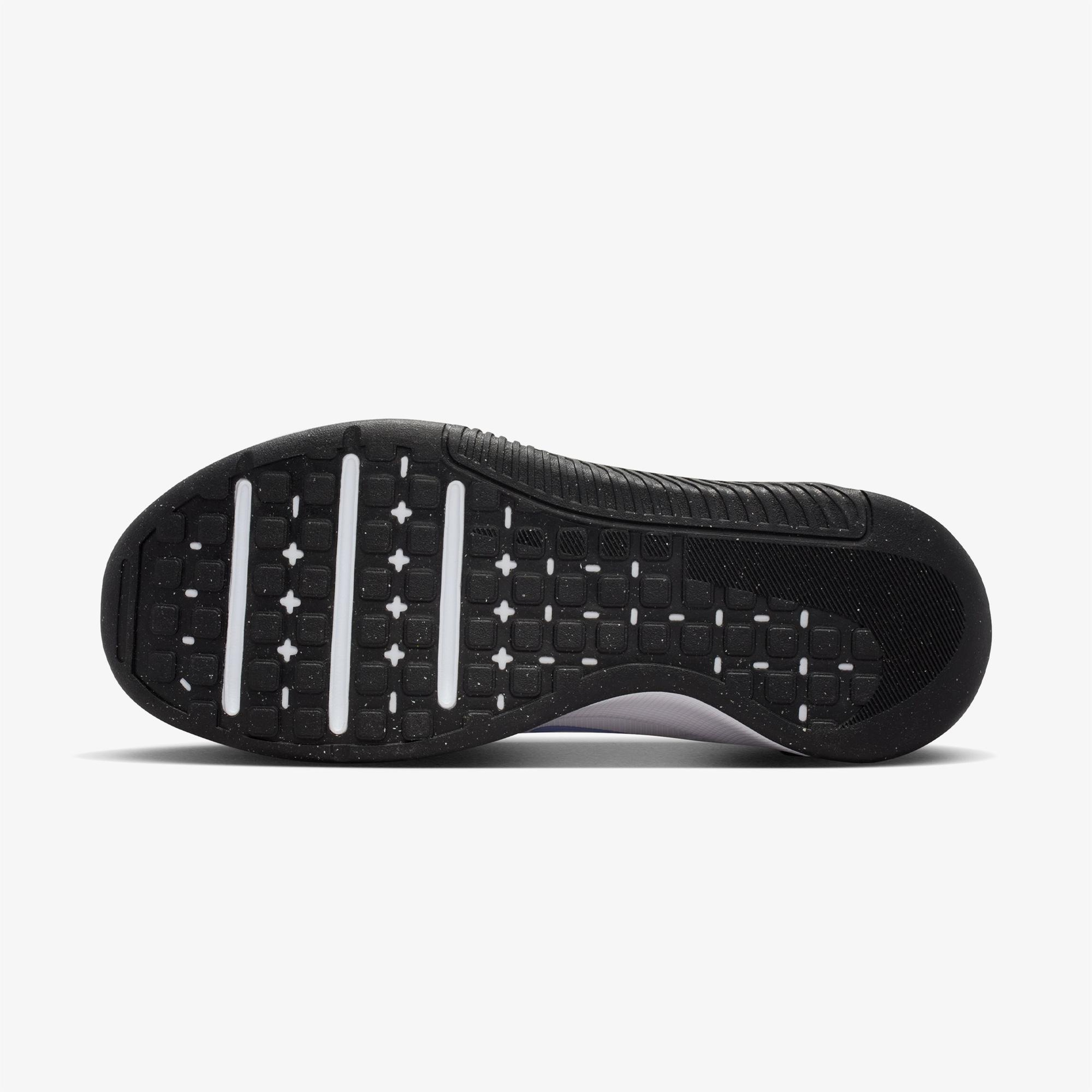 Nike MC Trainer 3 Kadın Beyaz Spor Ayakkabı