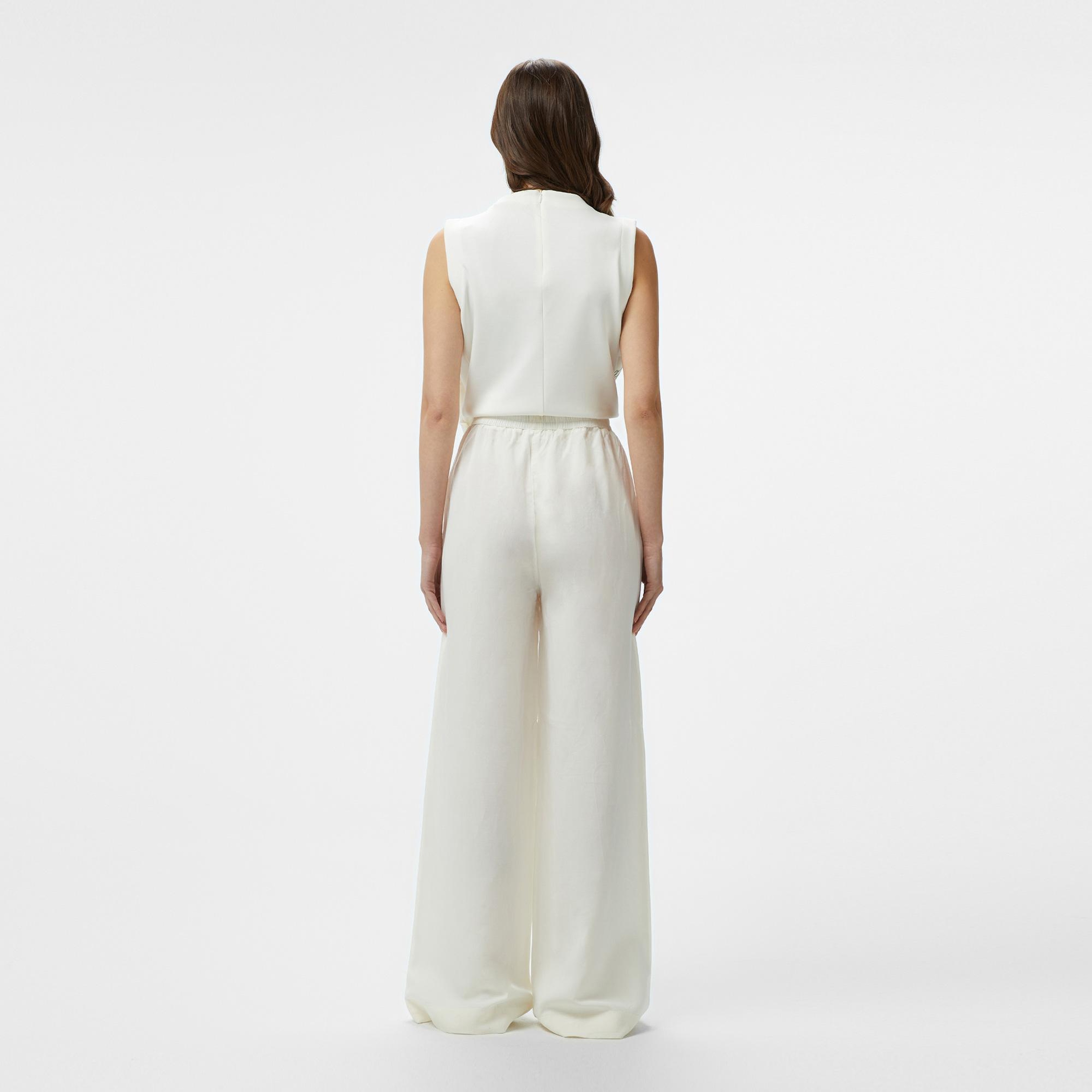 Lacoste Kadın Relaxed Fit Beyaz Pantolon