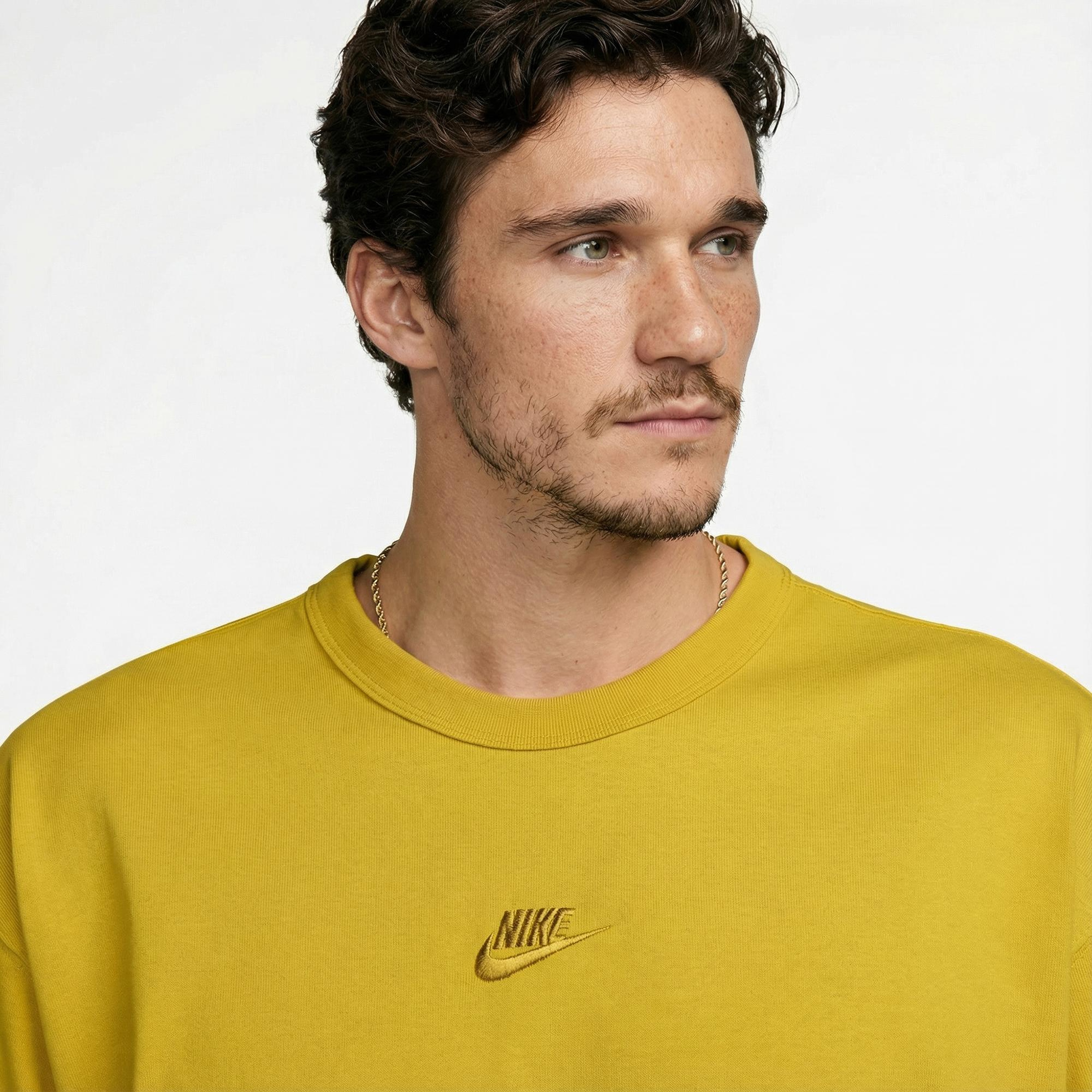 Nike Sportswear Premium Essentials Erkek Sarı T-Shirt