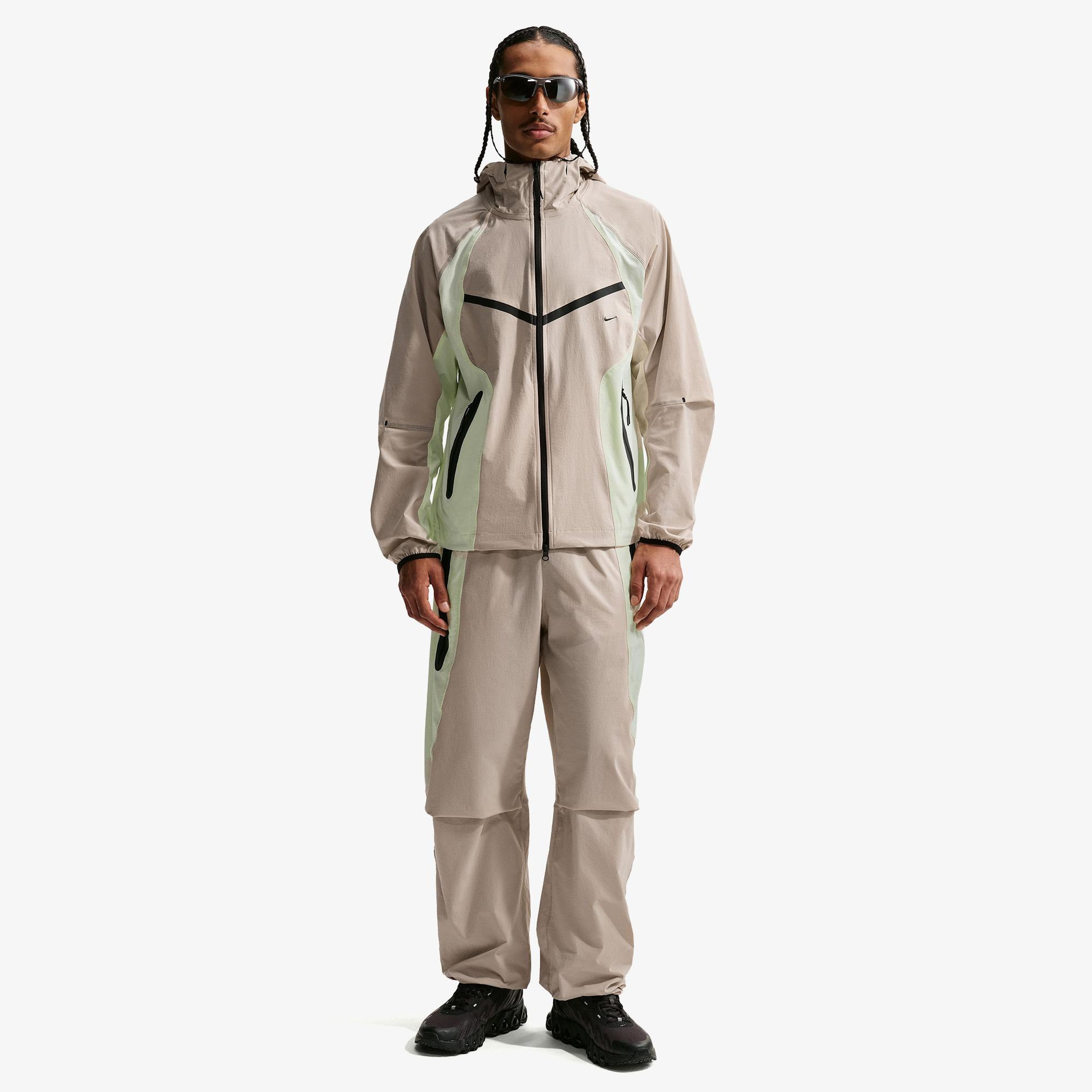 Nike Dri-Fit Tech Erkek Bej Ceket