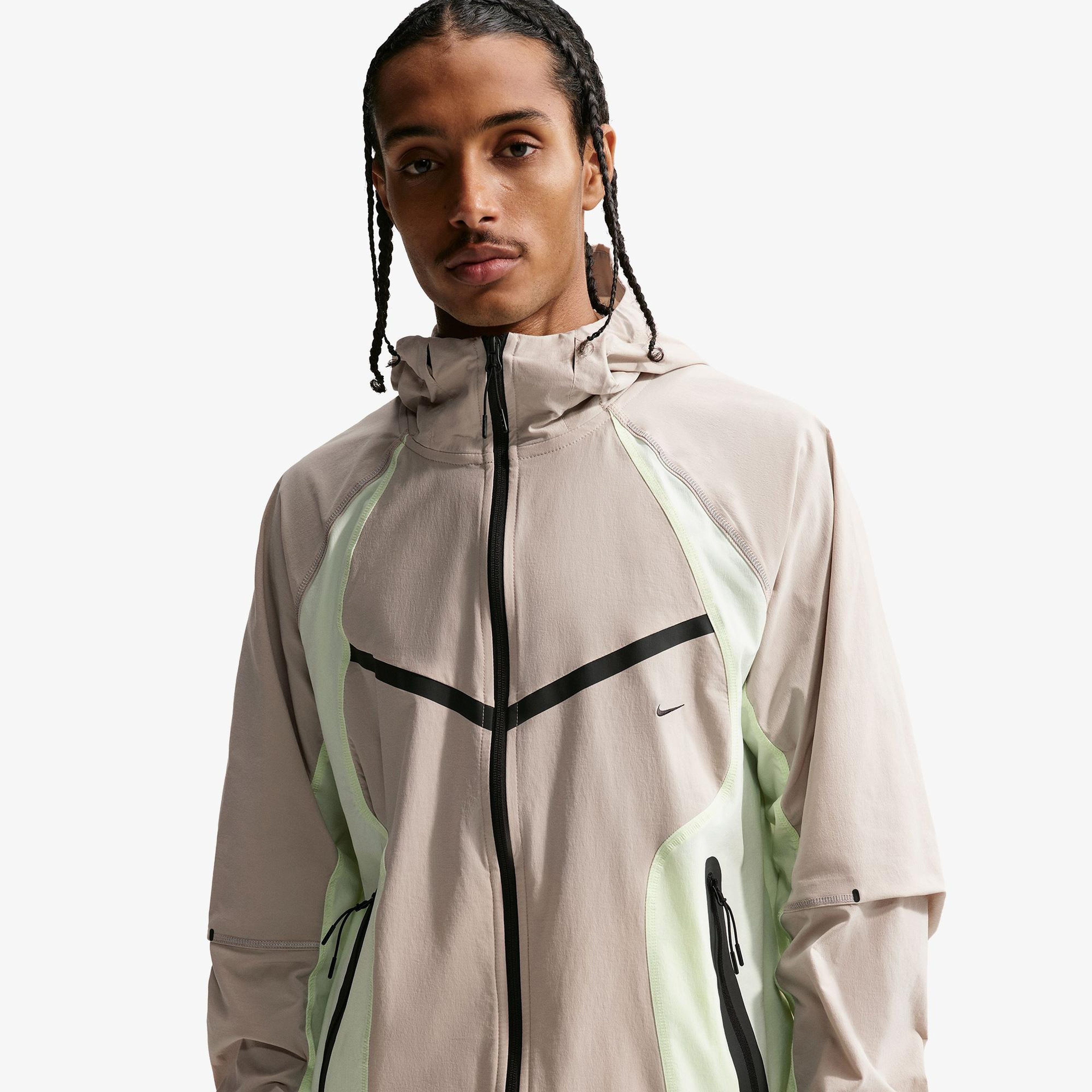 Nike Dri-Fit Tech Erkek Bej Ceket