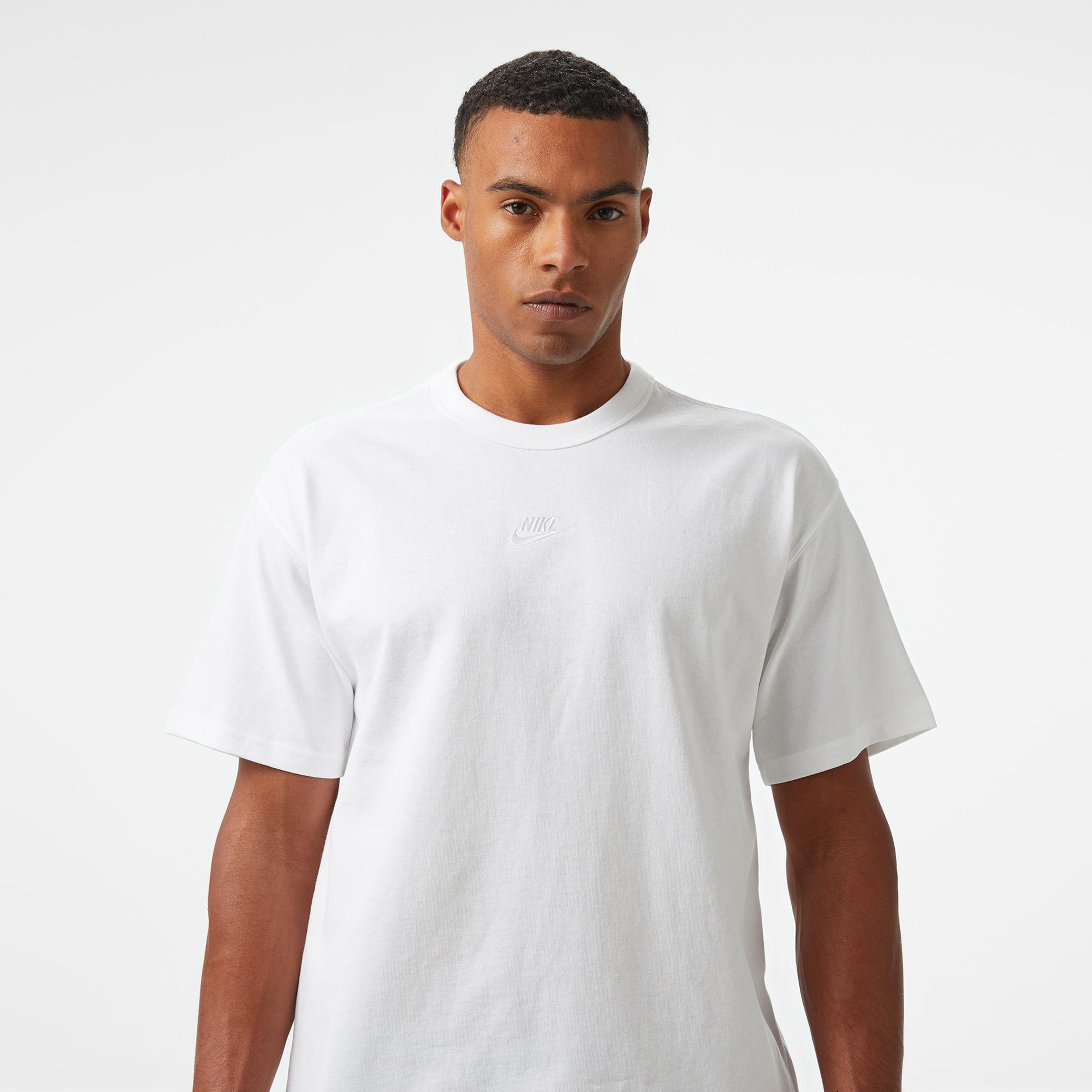Nike Sportswear Premium Essentials Erkek Beyaz T-Shirt