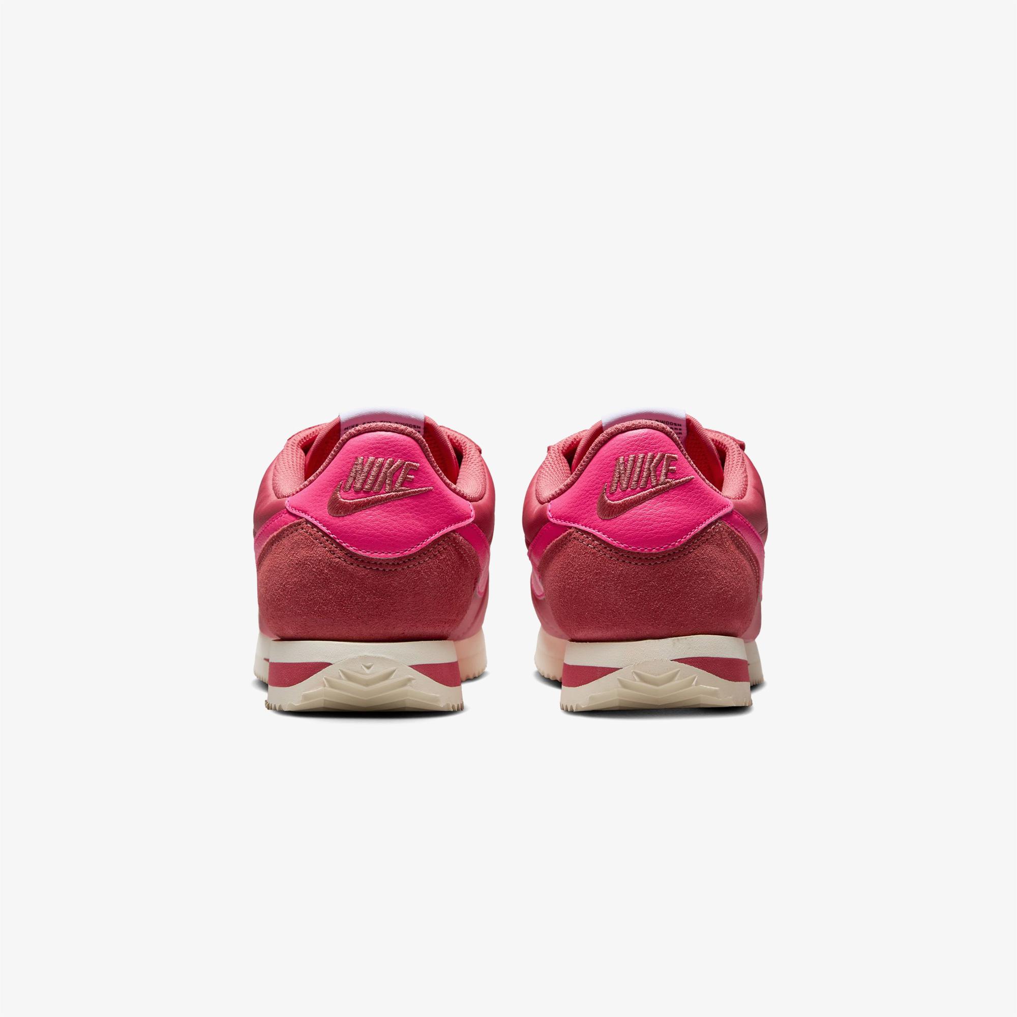 Nike Mor Nike Cortez Kadın