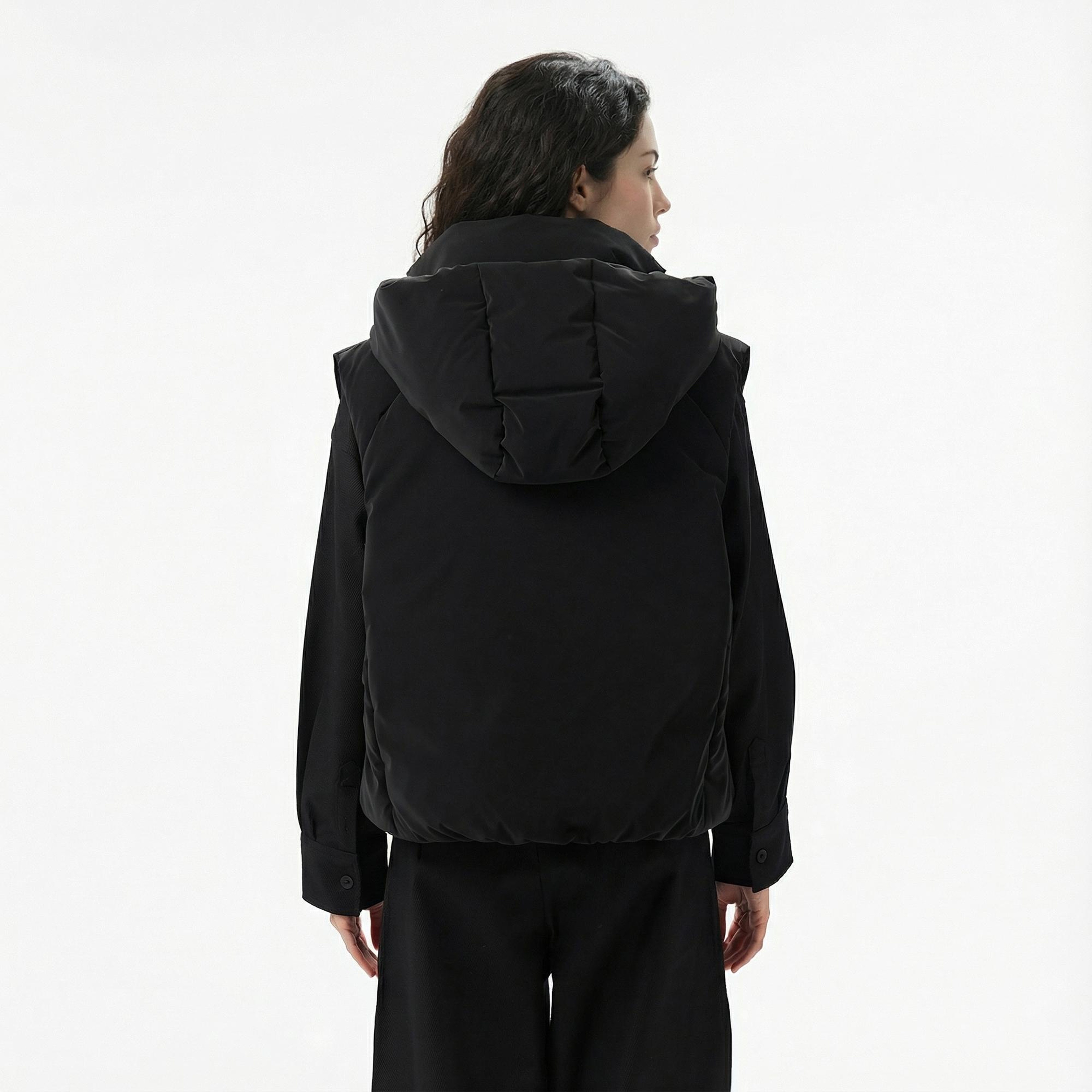 Lacoste Kadın Kapüşonlu Siyah Yelek