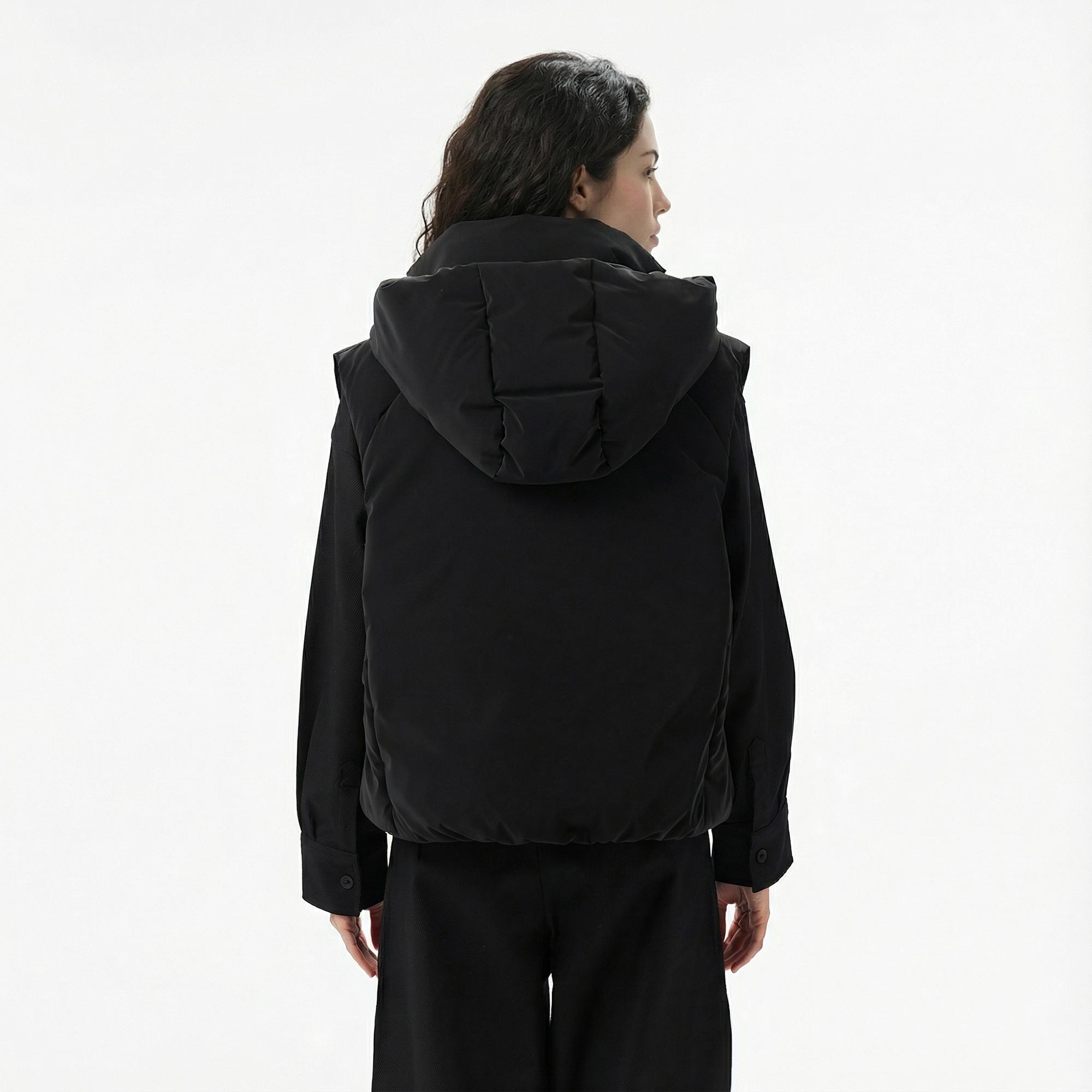 Lacoste Kadın Kapüşonlu Siyah Yelek