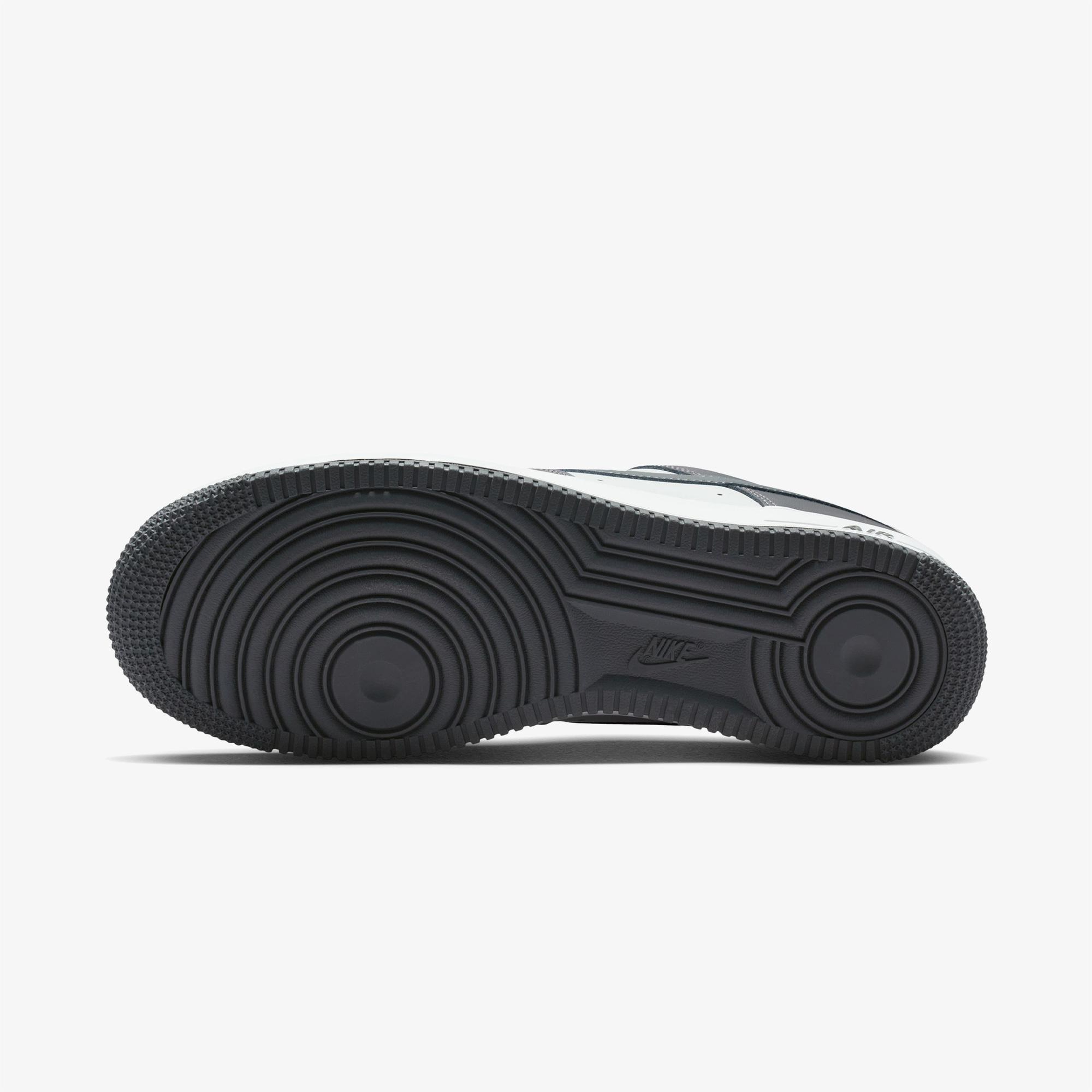 Nike Air Force 1 '07 Erkek Gri Spor Ayakkabı