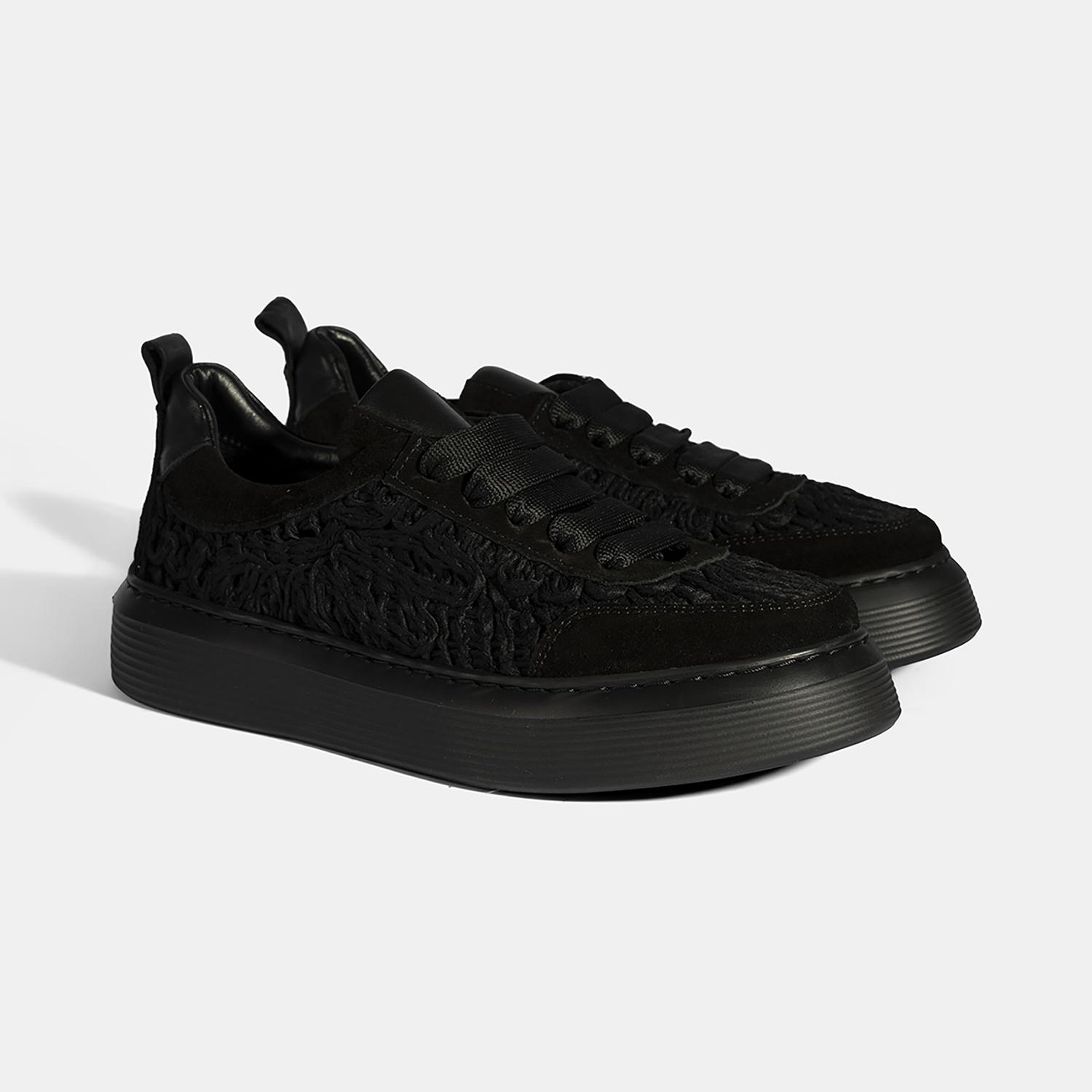 Kadın Siyah Bağcıklı Deri Sneaker