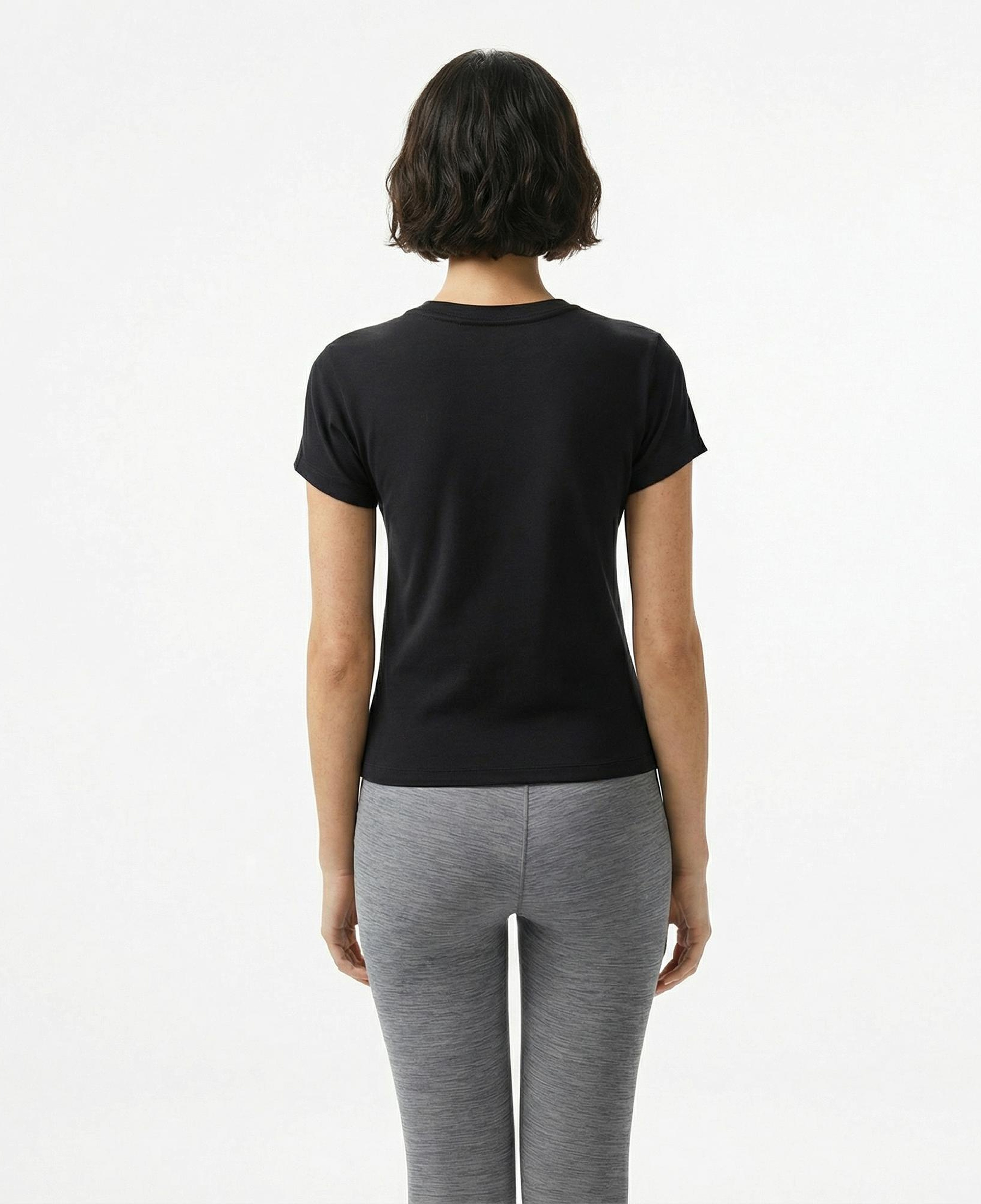 Nike Sportswear Chill Knit Kadın Siyah T-Shirt