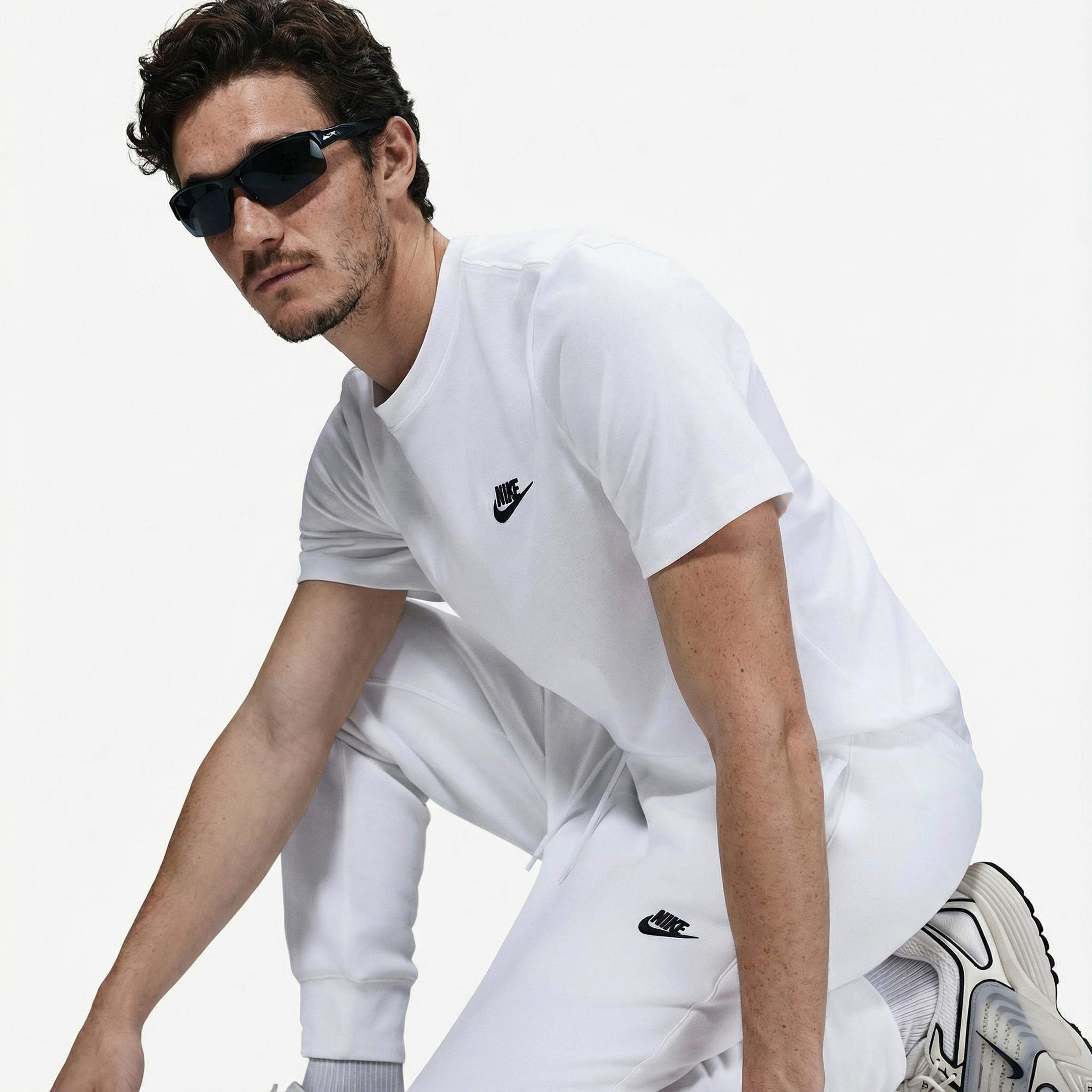 Nike Club Erkek Beyaz Eşofman Altı