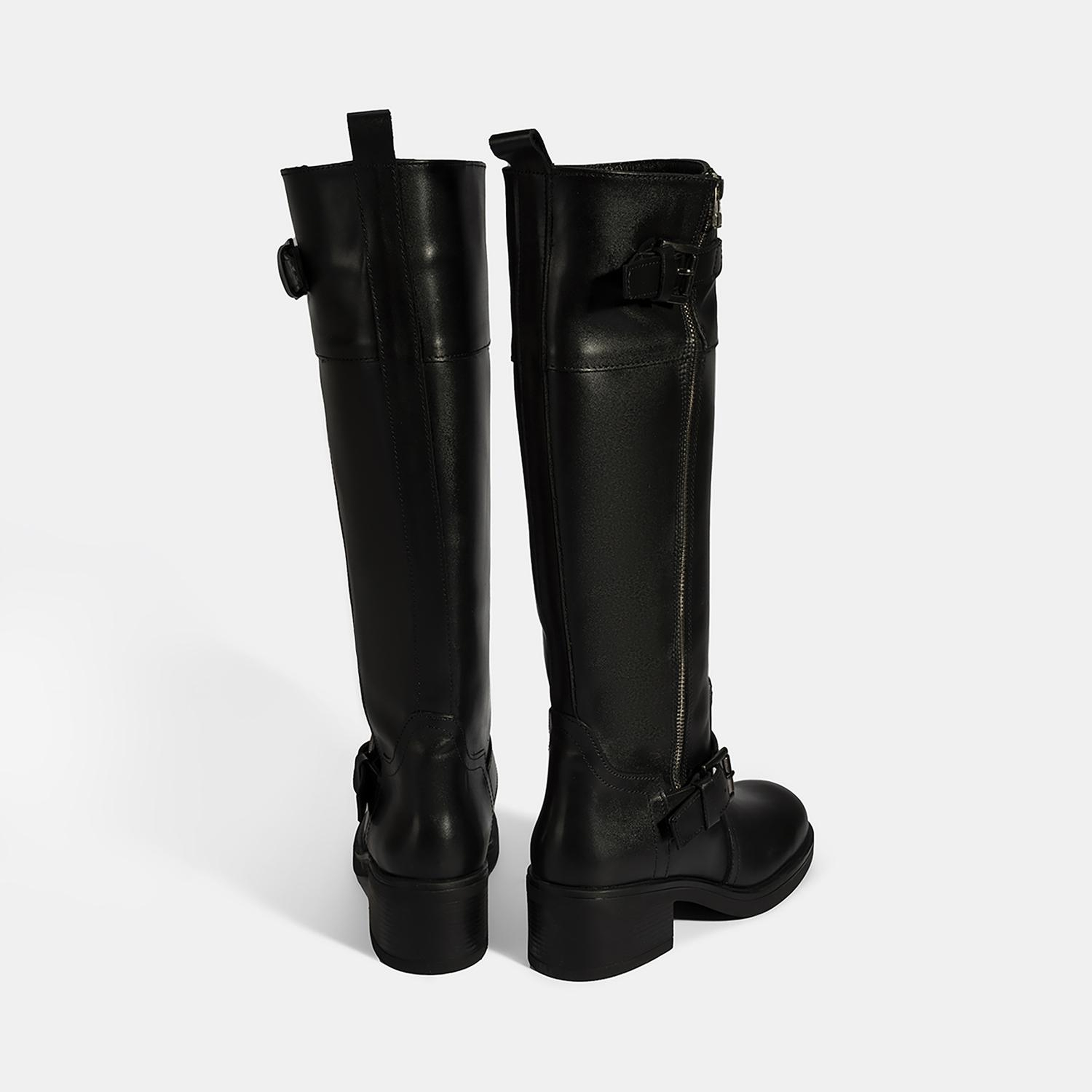 Kadın Siyah Metal Toka Detaylı Deri Çizme