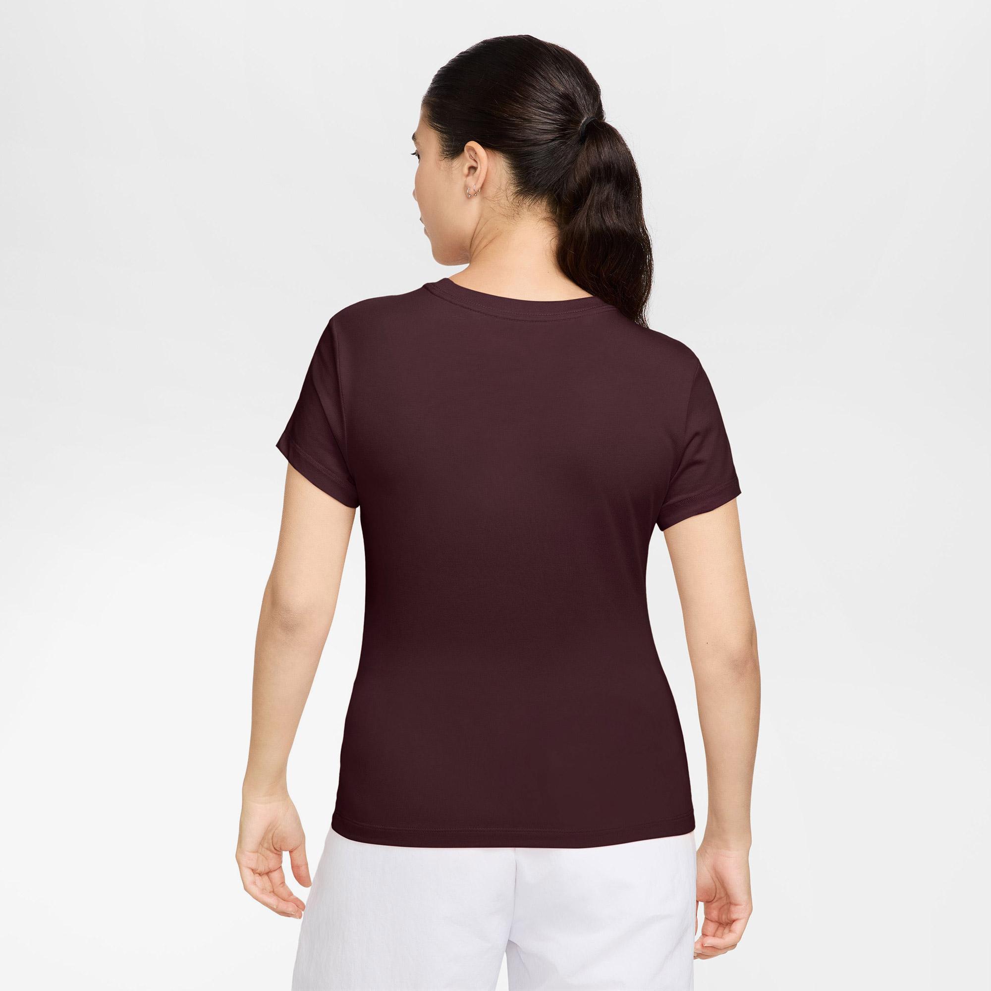 Nike Sportswear Chill Knit Kadın Bordo T-Shirt