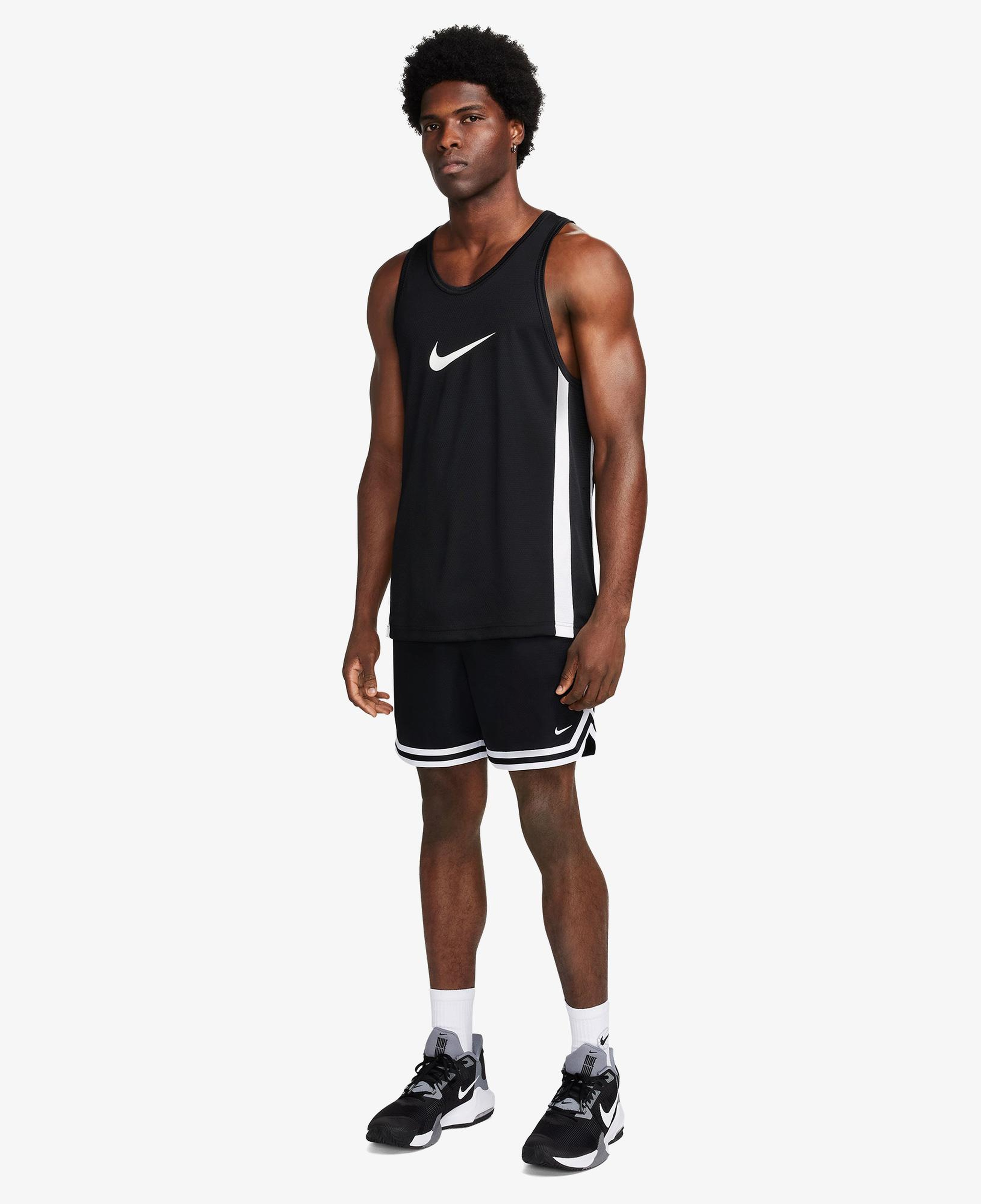 Nike Dri-Fit DNA 15 cm Erkek Siyah Şort