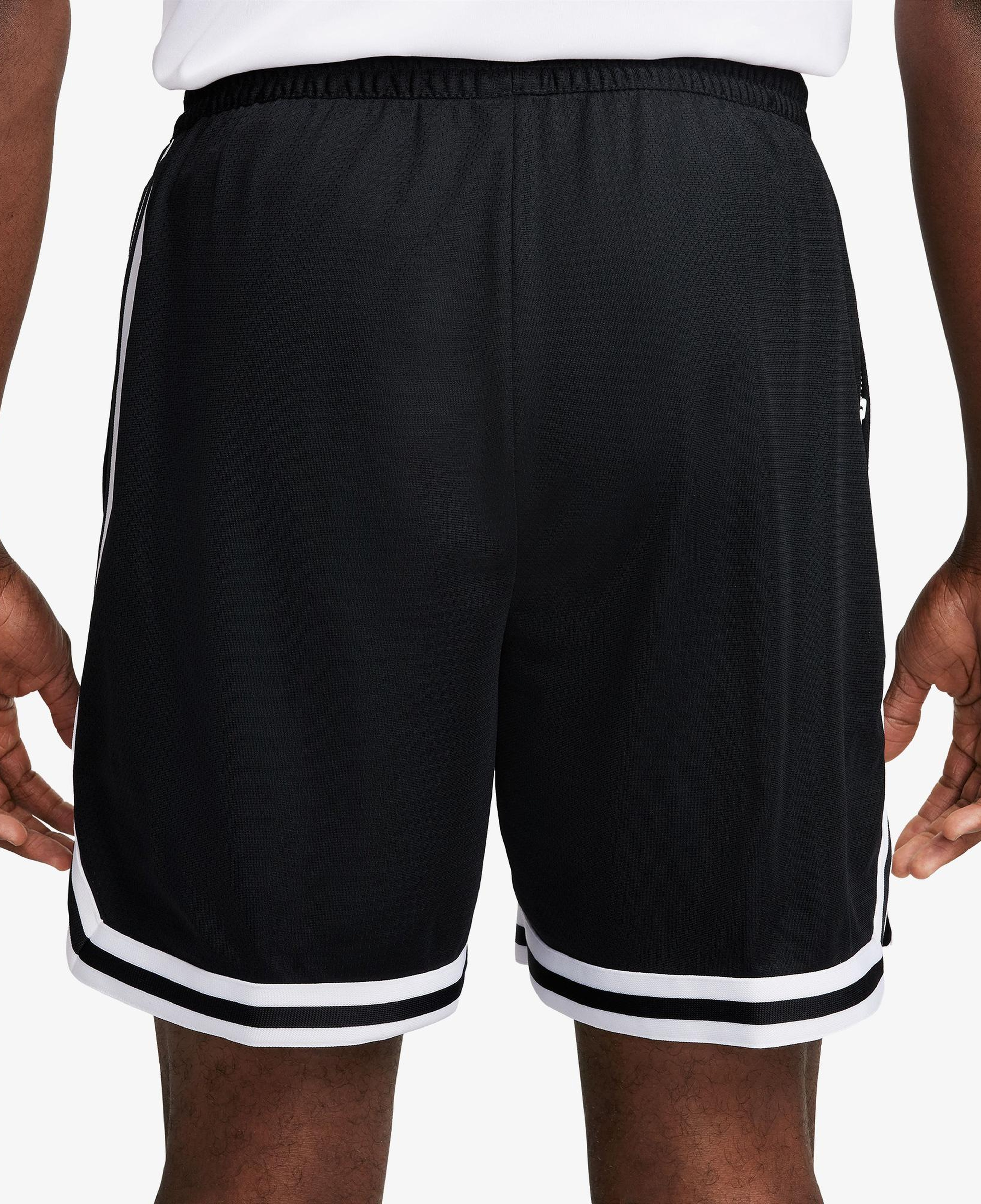 Nike Dri-Fit DNA 15 cm Erkek Siyah Şort