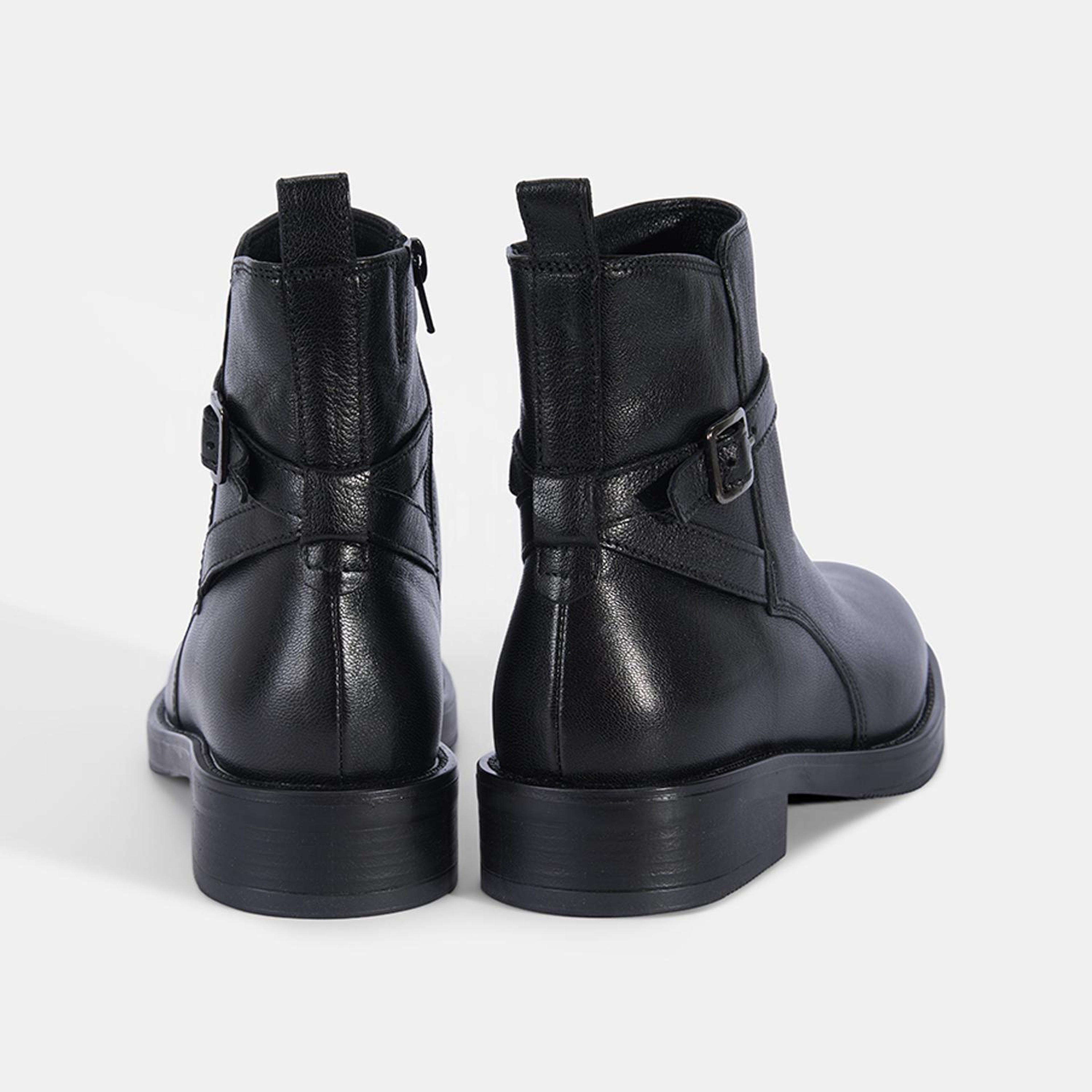 Kadın Siyah Ayarlanabilir Tokalı Deri Bot