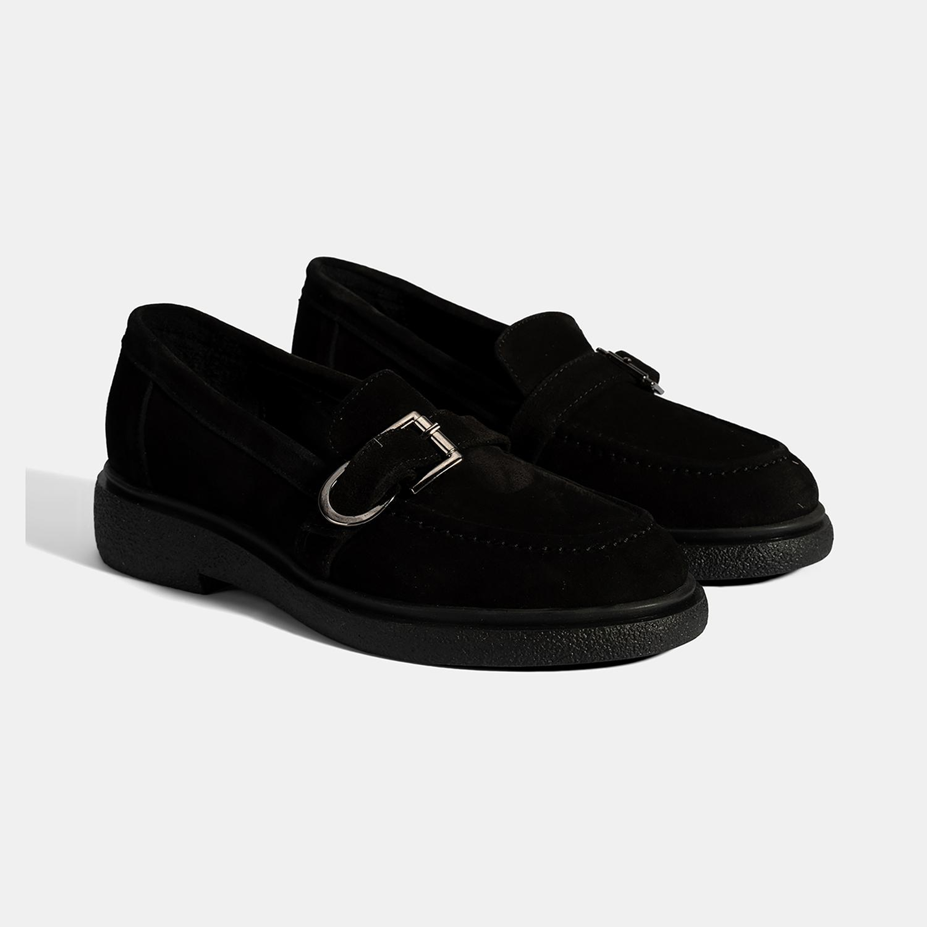 Kadın Siyah Metal Toka Detaylı Süet Loafer